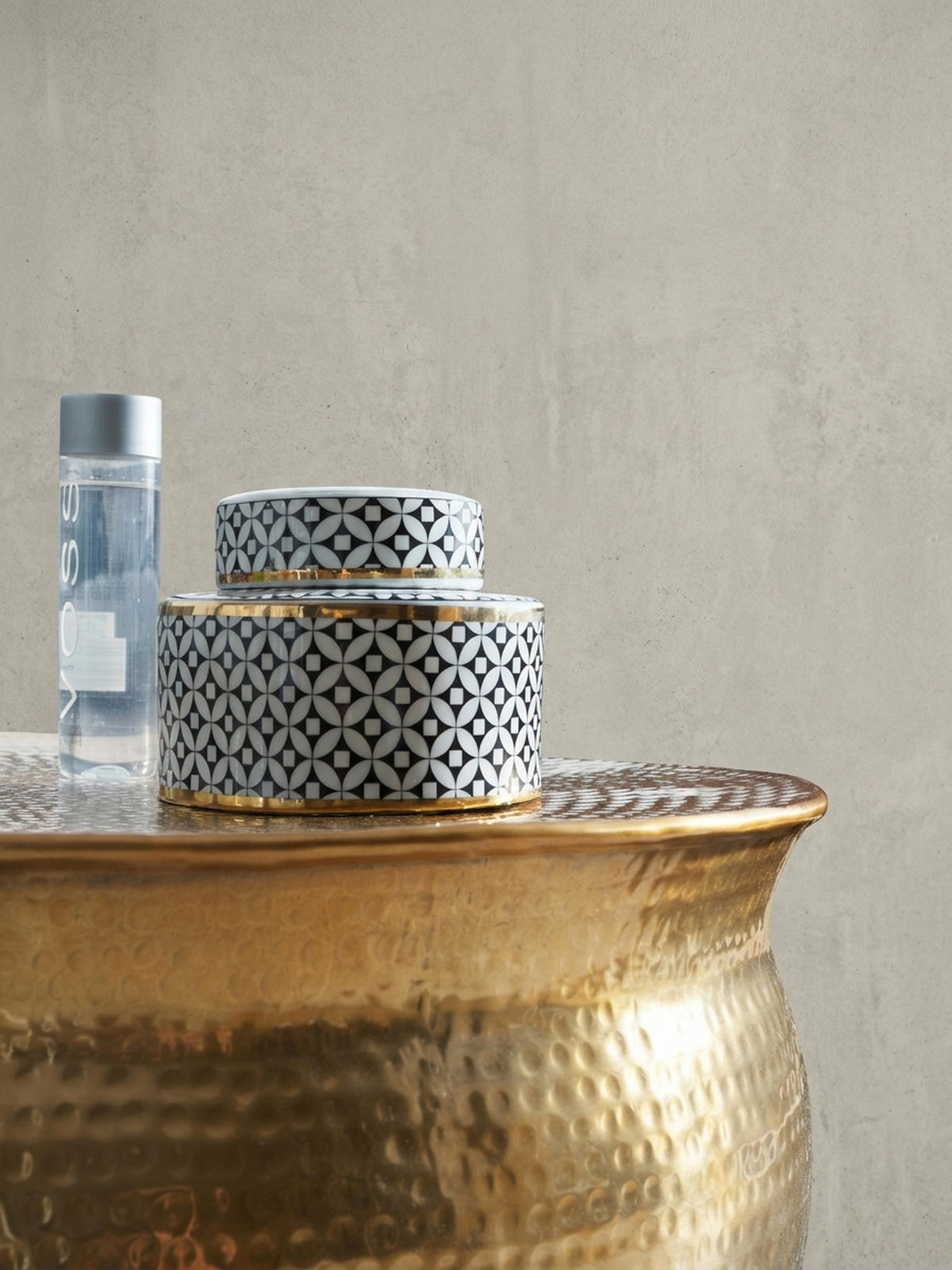 COUCHTISCH Orient Handgefertigt Hammerschlag-Aluminium Großzügige Ablagefläche, Gold 75x75x31 cm - Goldfarben, Metall (75/75/31cm) - KADIMA DESIGN