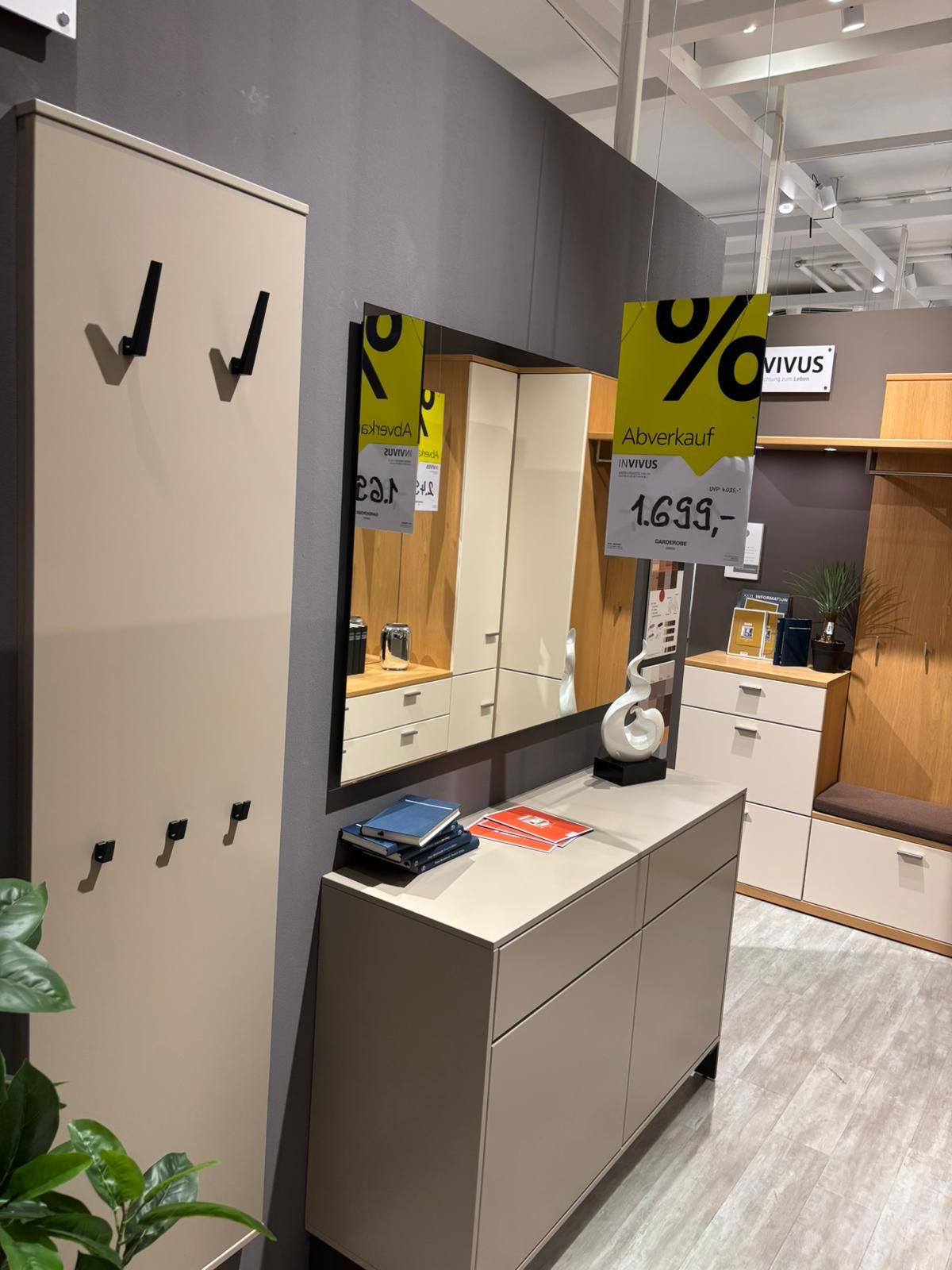 Garderobe Innova - Invivus