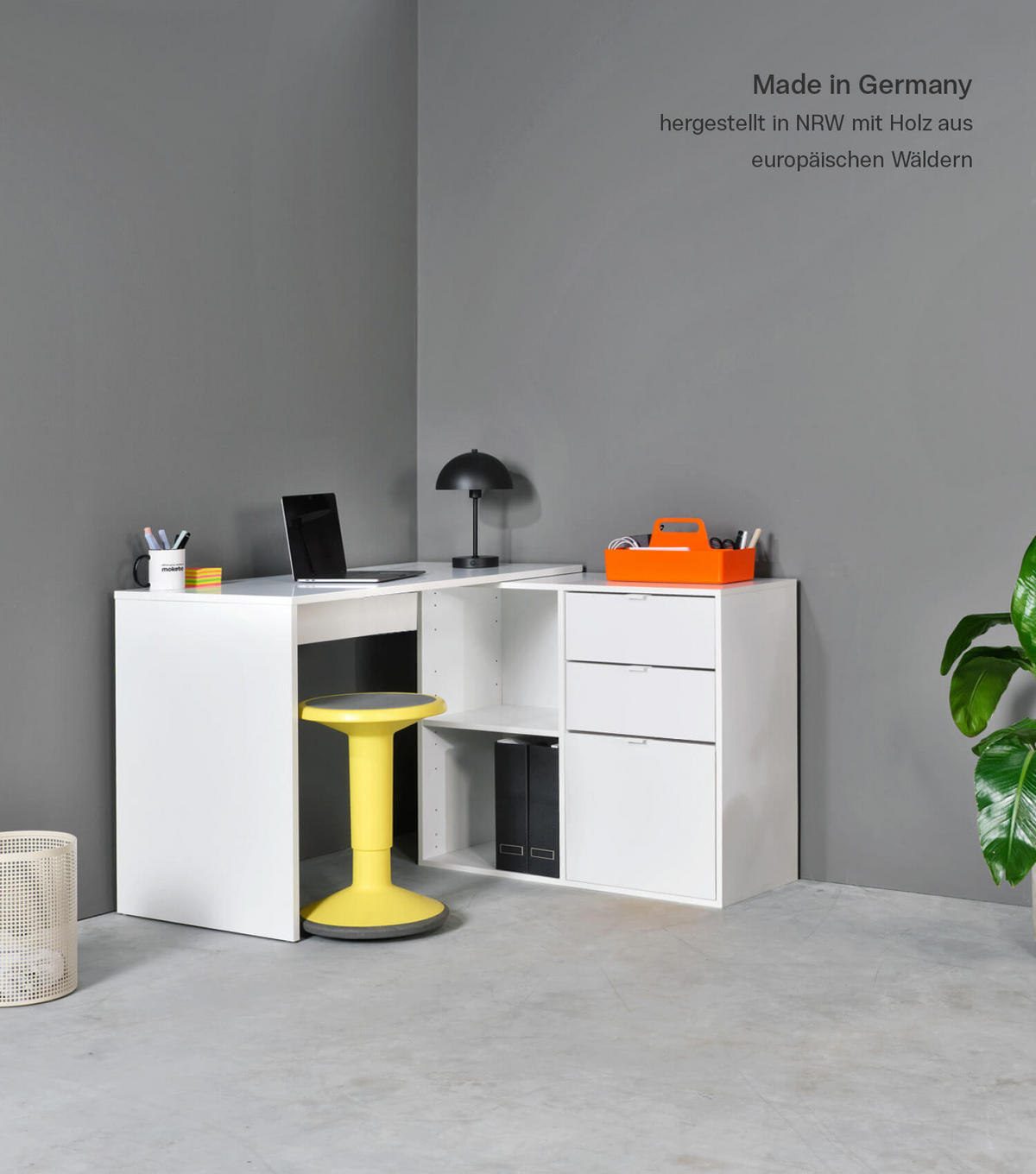 ECKSCHREIBTISCH Der Produktive - Weiß, Holzwerkstoff (108/138/77cm) - Mokebo