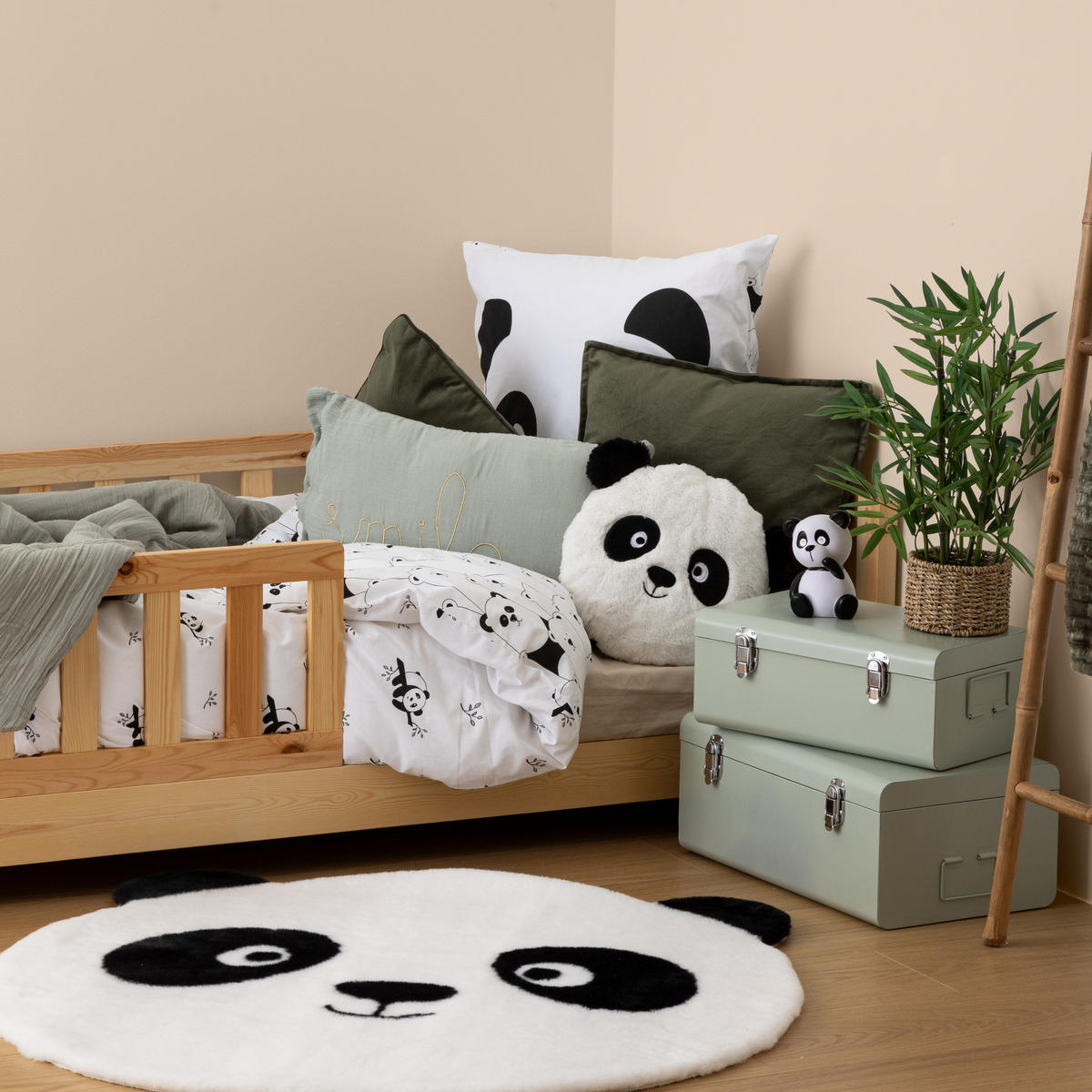 TEPPICH mit Ohren Smile 100/100/1,5 cm - Weiß, Textil (100/100cm) - Atmosphera for kids