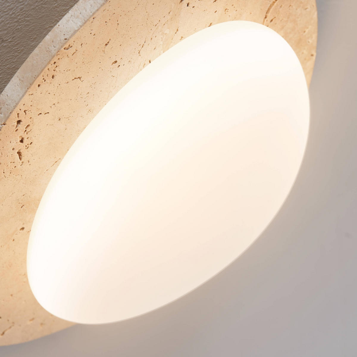 DECKENLEUCHTE Nyméria, Beige, weiß und Messing, 32cm - Beige, Metall (32/29/32cm) - KOSILUM