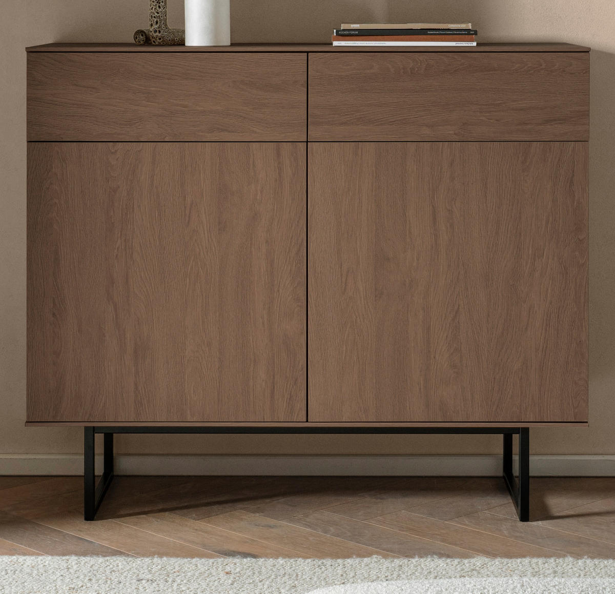 KOMMODE in Nussbaum 115 x 98 cm, Sideboard mit Push-to-Open - Nussbaumfarben/Schwarz, Holzwerkstoff/Metall (115/98/40cm) - Furn.Design