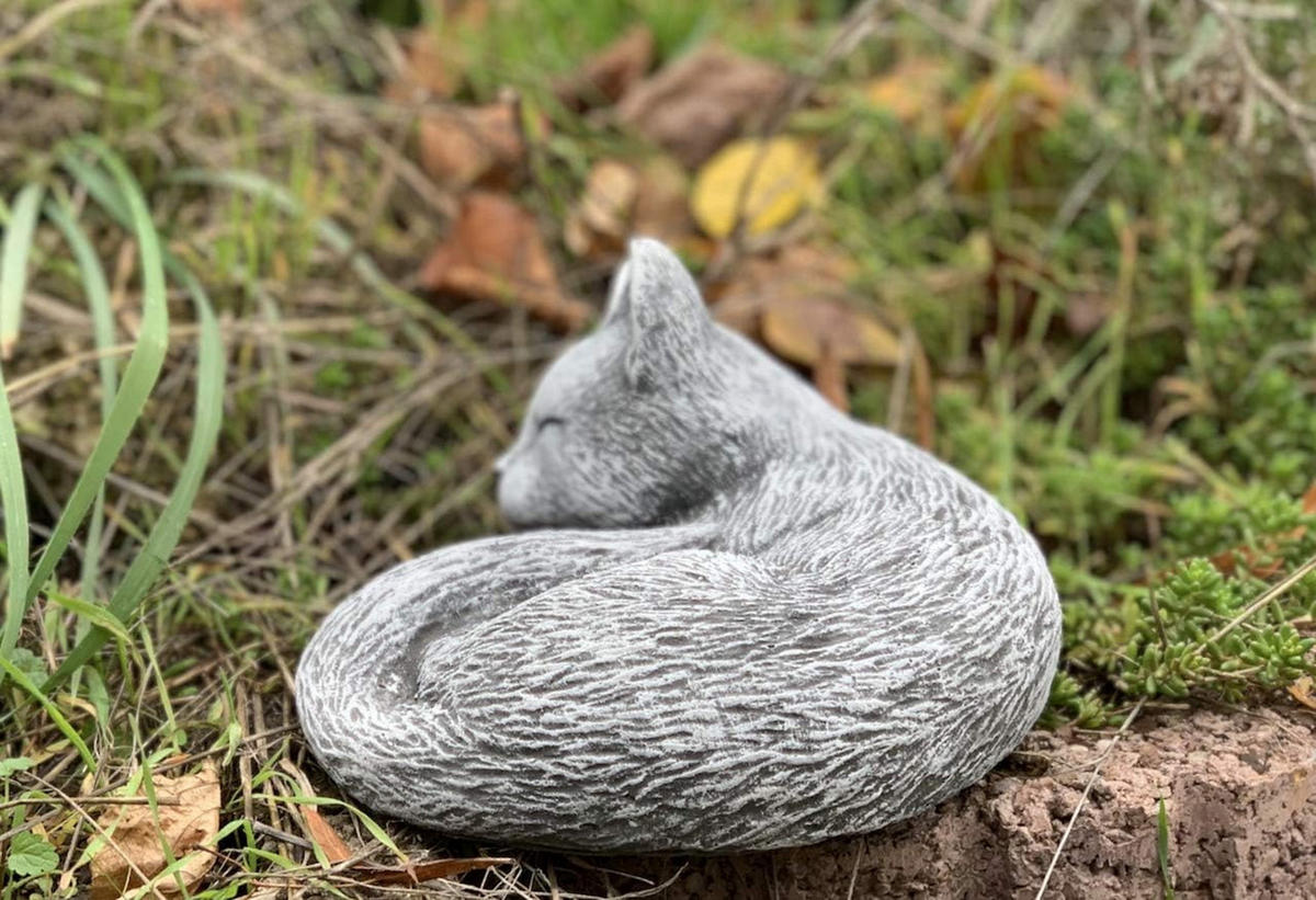 STEINFIGUR kleine Katze Leonie Steinguss frostfest wetterfest - Grau, Stein (20/10/16cm) - stoneandstyle