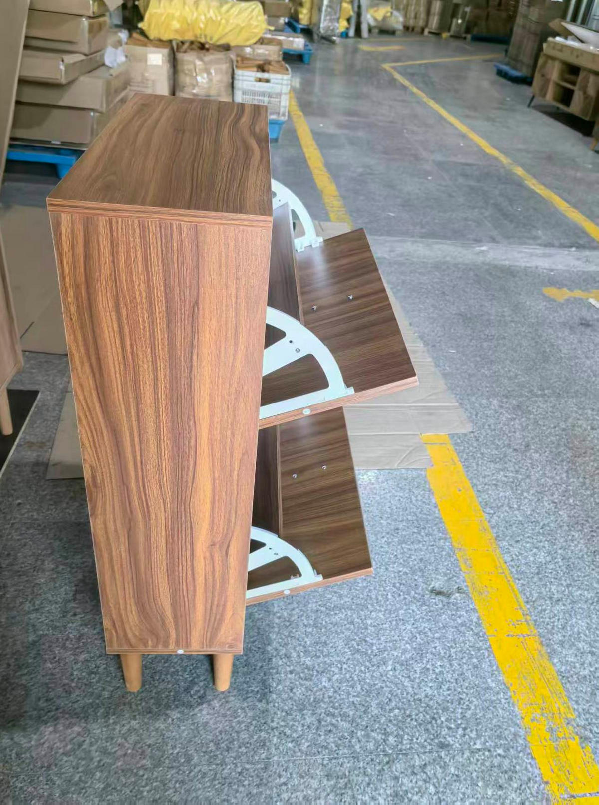 SCHUHSCHRANK 60 cm Braun mit 2 Klapptüren und verstellbaren Einlegeböden - Braun, Holzwerkstoff (60/96/24cm) - Flora Grace
