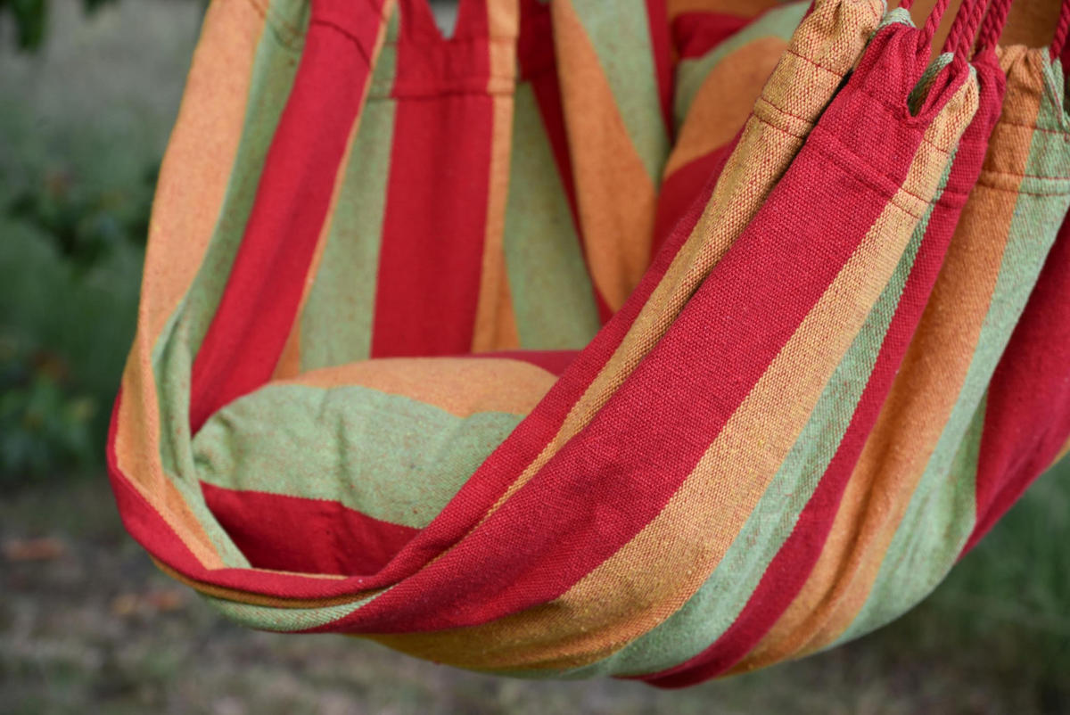 HÄNGESESSEL Mainz mit 2 Kissen Rot Hängesitz - Rot, Holz (90/120/65cm) - DELUKE