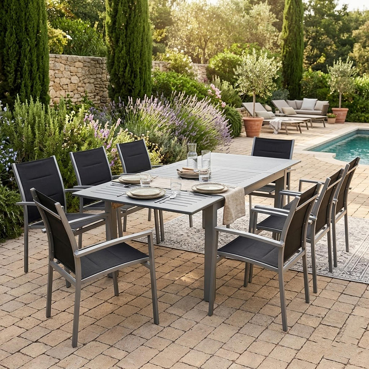 GARTEN-GARNITUR Ashford - 9-teilige Garten-Essgruppe (8x Stapelsessel mit Aluminiumgestell, Bespannung Textillehne schwarz, Ausziehtisch - Schwarz, Metall - TPFGarden
