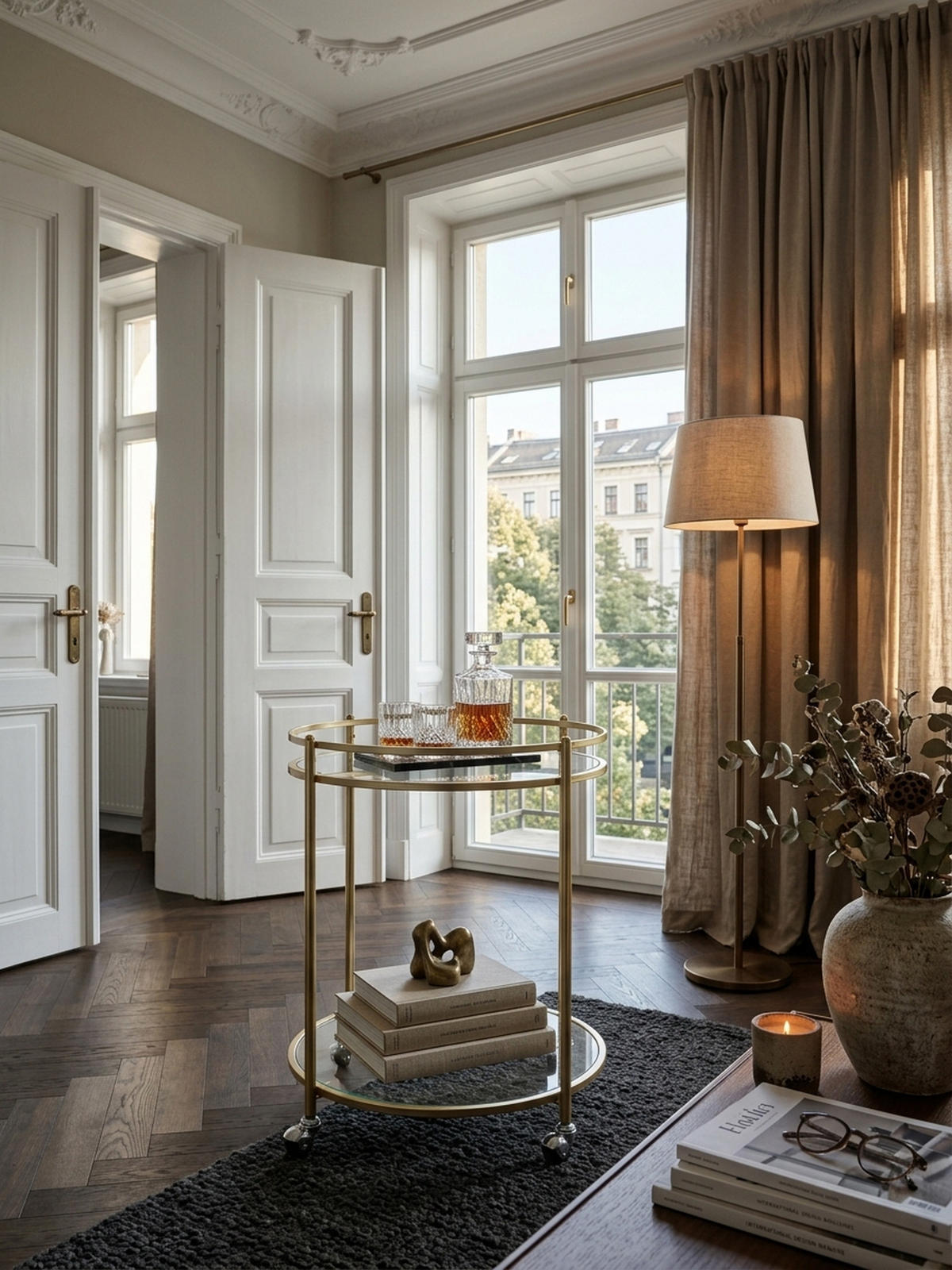 SERVIERWAGEN – Gold, Sicherheitsglas, auf Rollen - Goldfarben, Glas/Metall (57/75/57cm) - KADIMA DESIGN