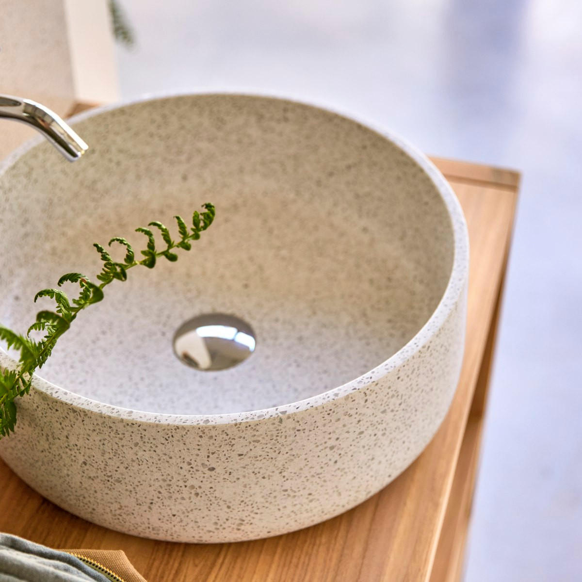 WASCHBECKEN Milos Weiß aus Premium-Terrazzo - Weiß, Stein (40/14/40cm) - Tikamoon