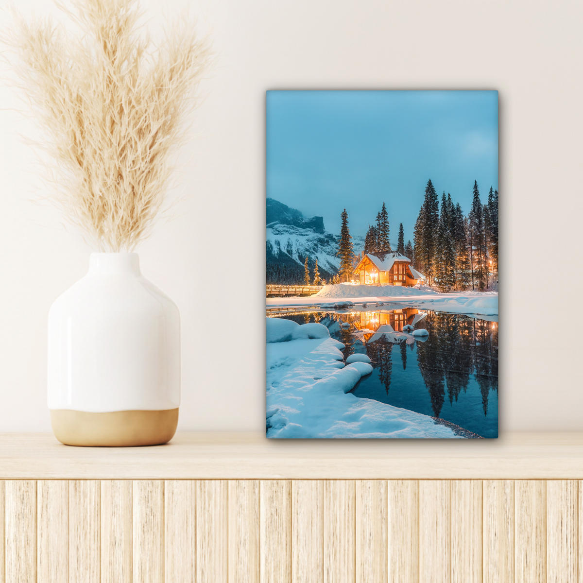 LEINWANDBILD Winterlandschaft - Natur - Haus - Berge - Schnee Deko Wohnzimmer 20x30 cm - Hellblau, Textil (20/30cm) - MuchoWow