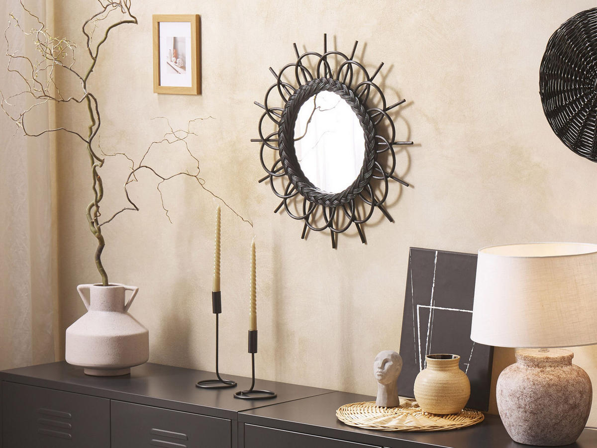 WANDSPIEGEL Rattan schwarz Sonnenform 60 cm Telakia - Schwarz, Naturmaterialien (60/60/3cm) - Beliani