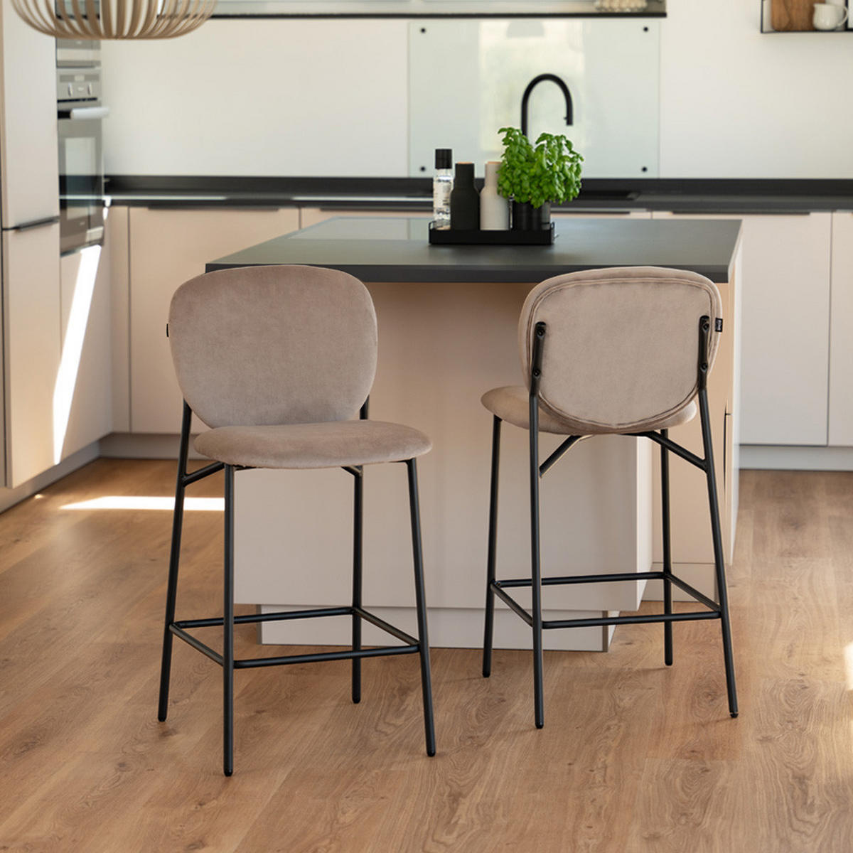 BARHOCKER CELDA - Menge: 4, Farbe: Samt Hellbraun - Hellbraun, Kunststoff (44/93/52cm) - Home Deluxe