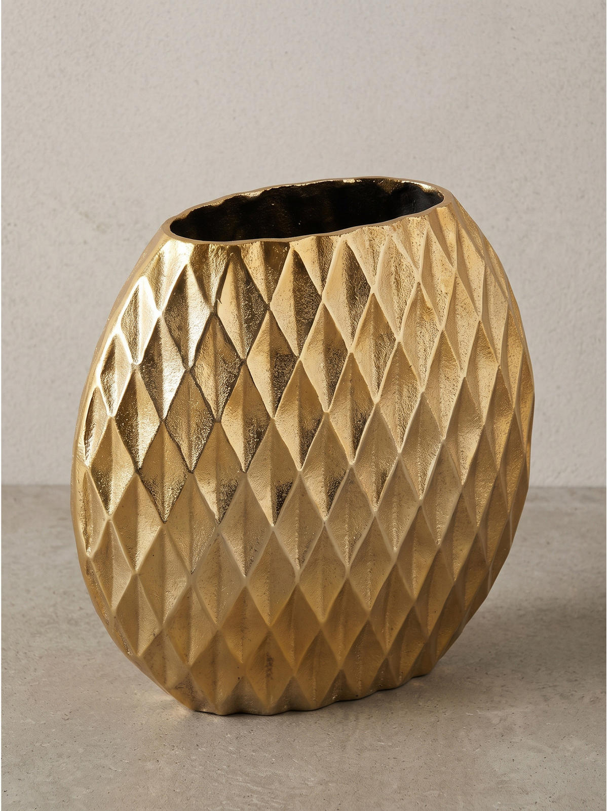 TISCHVASE BERLENGA, Aluminium, handgefertigt, Gold, 33,5 x 12,5 x 32 cm - Goldfarben, Metall (32cm) - KADIMA DESIGN