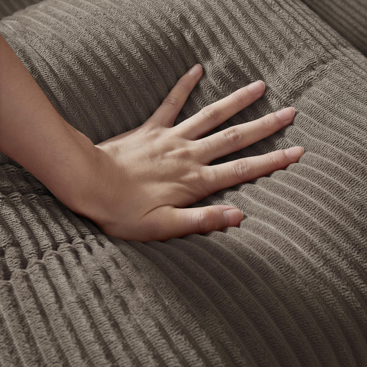SCHLAFSOFA aus Cord in Taupe – 2-in-1 Bodensofa & Gästebett ohne Montage - Taupe, Textil (89/59/195cm) - Urban Meuble