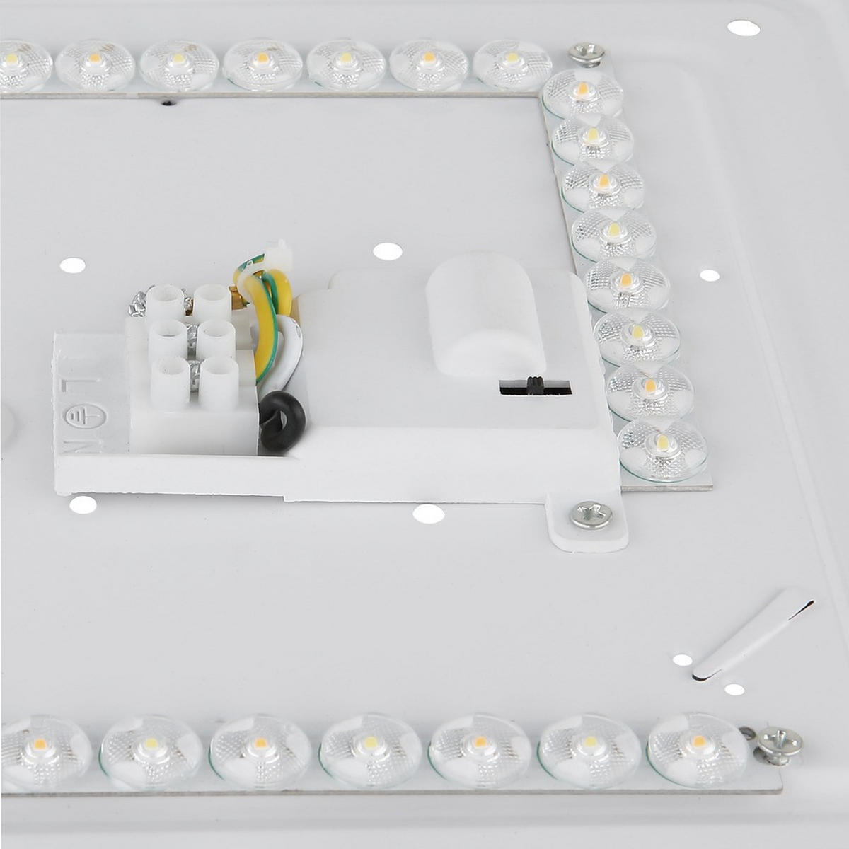 DECKENLEUCHTE DONTE Metall Weiß matt LED Aufbau - Weiß, Metall (27/27/5.5cm) - Globo Lighting