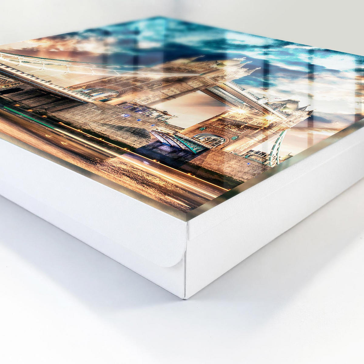 SCHLÜSSELBOX Weiß 30x30 cm – Türöffnung nach rechts - Stadtlandschaft - Blau, Metall (30/30/5cm) - TULUP