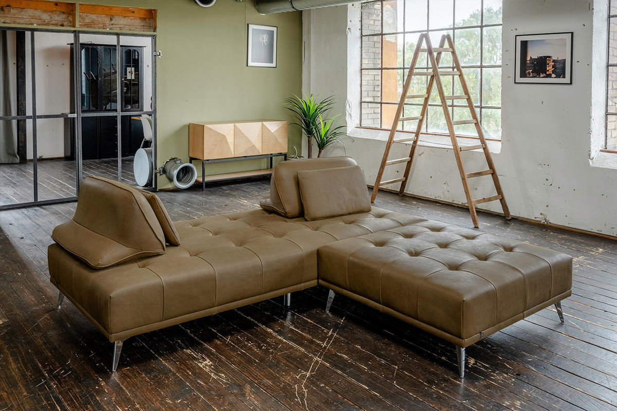 SOFA MIT HOCKER WIOLO 2ER SET Beige Leder - Beige/Silberfarben, Leder/Metall (240/83/110cm) - KAWOLA