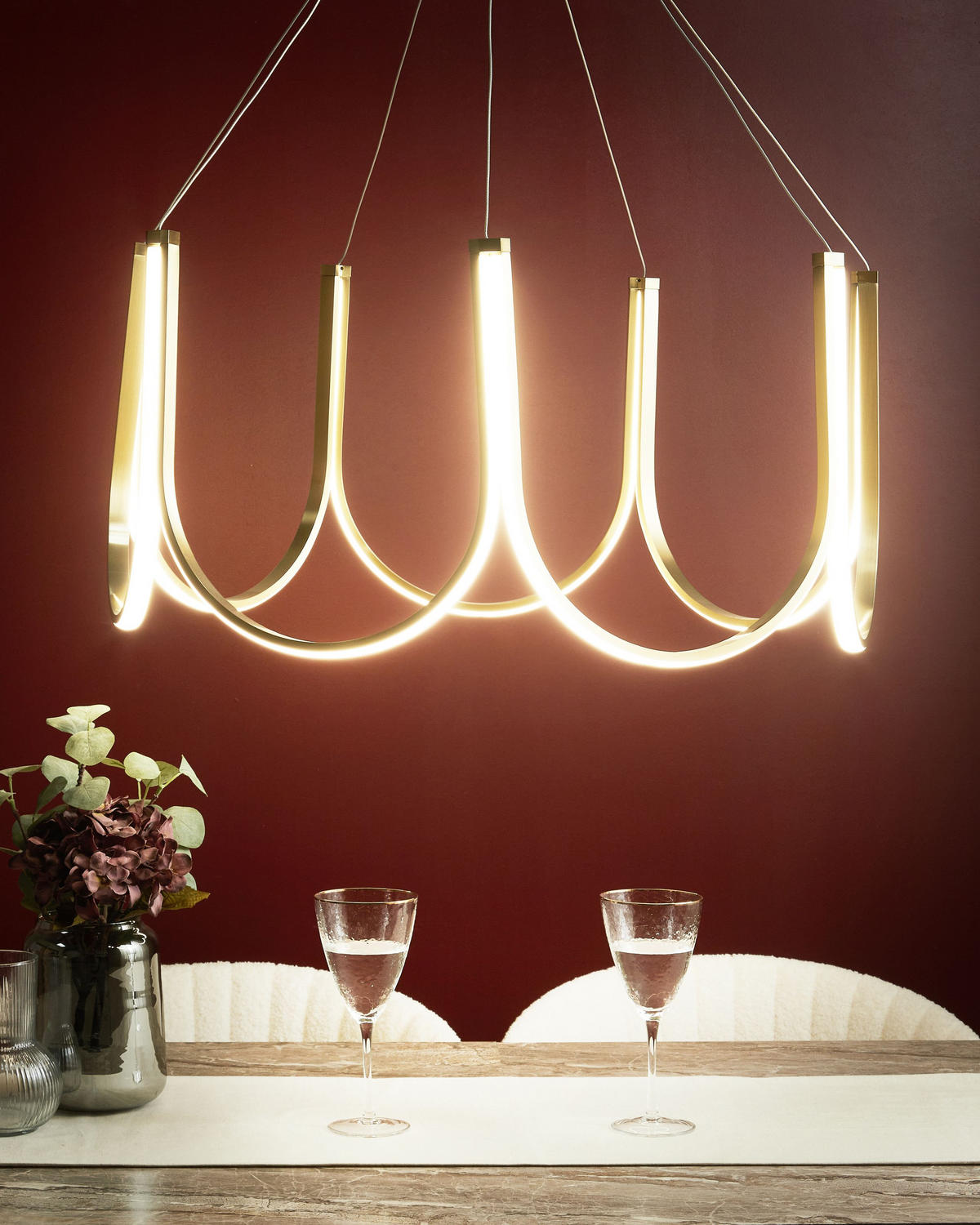 LED-KRONLEUCHTER Gold Perqueno - Goldfarben, Metall (75/75/123cm) - Beliani