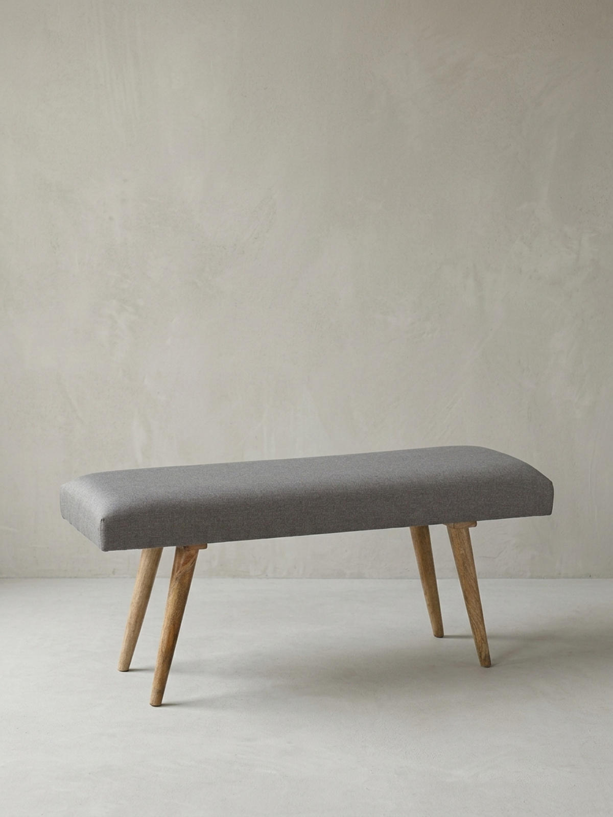 SITZBANK SILE Retro Stil Stoffbezug Massivholz, Grau 117x38x51 cm - Braun/Grau, Mangoholz/Textil (117/51/38cm) - KADIMA DESIGN