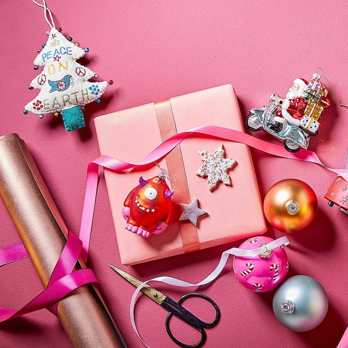 ANHÄNGER Peace On Earth - Beige, Textil (3/18/10cm) - Butlers