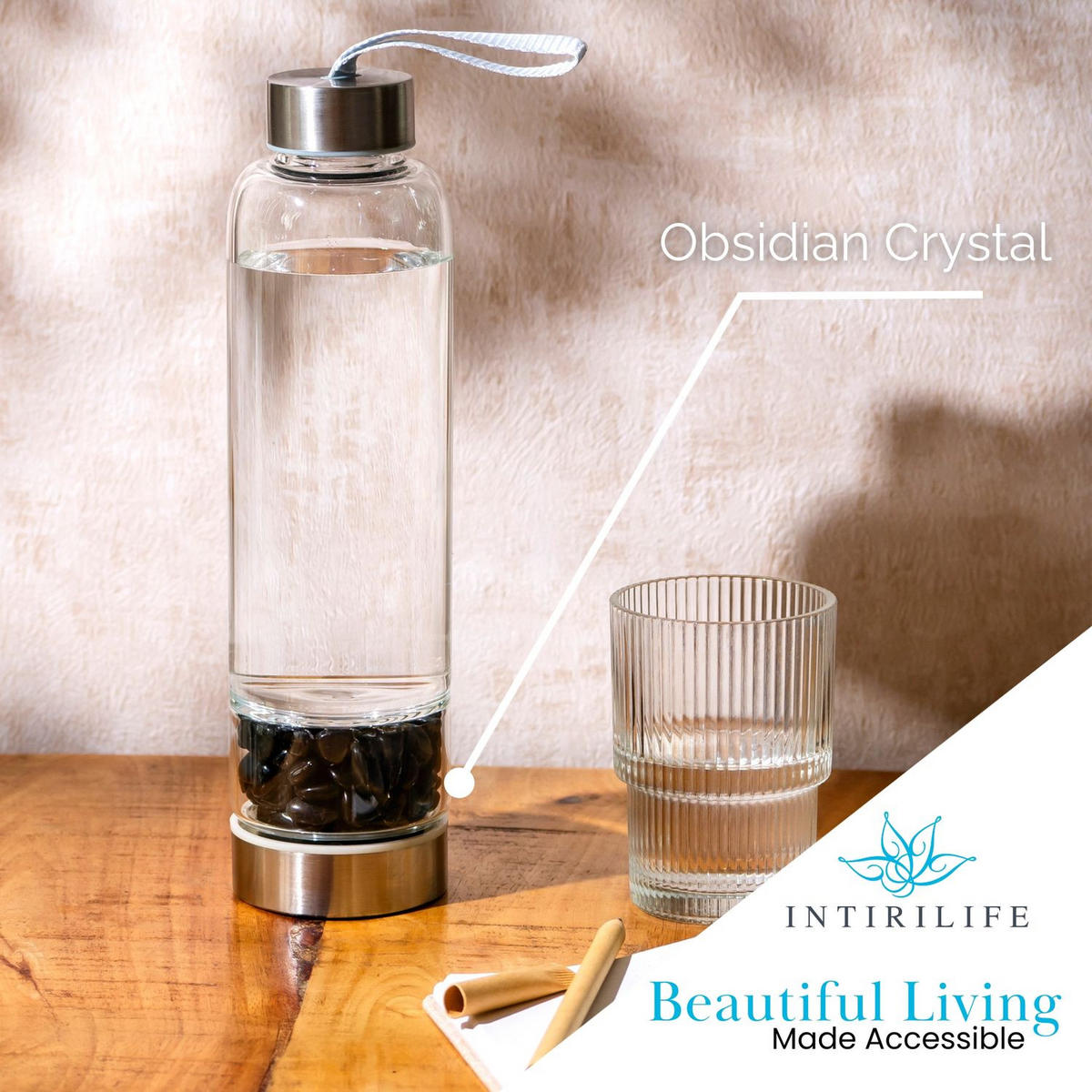 WASSERFLASCHE mit Heilsteinen und Tasche 400ml - Schwarz, Glas (0.4L) - Intirilife