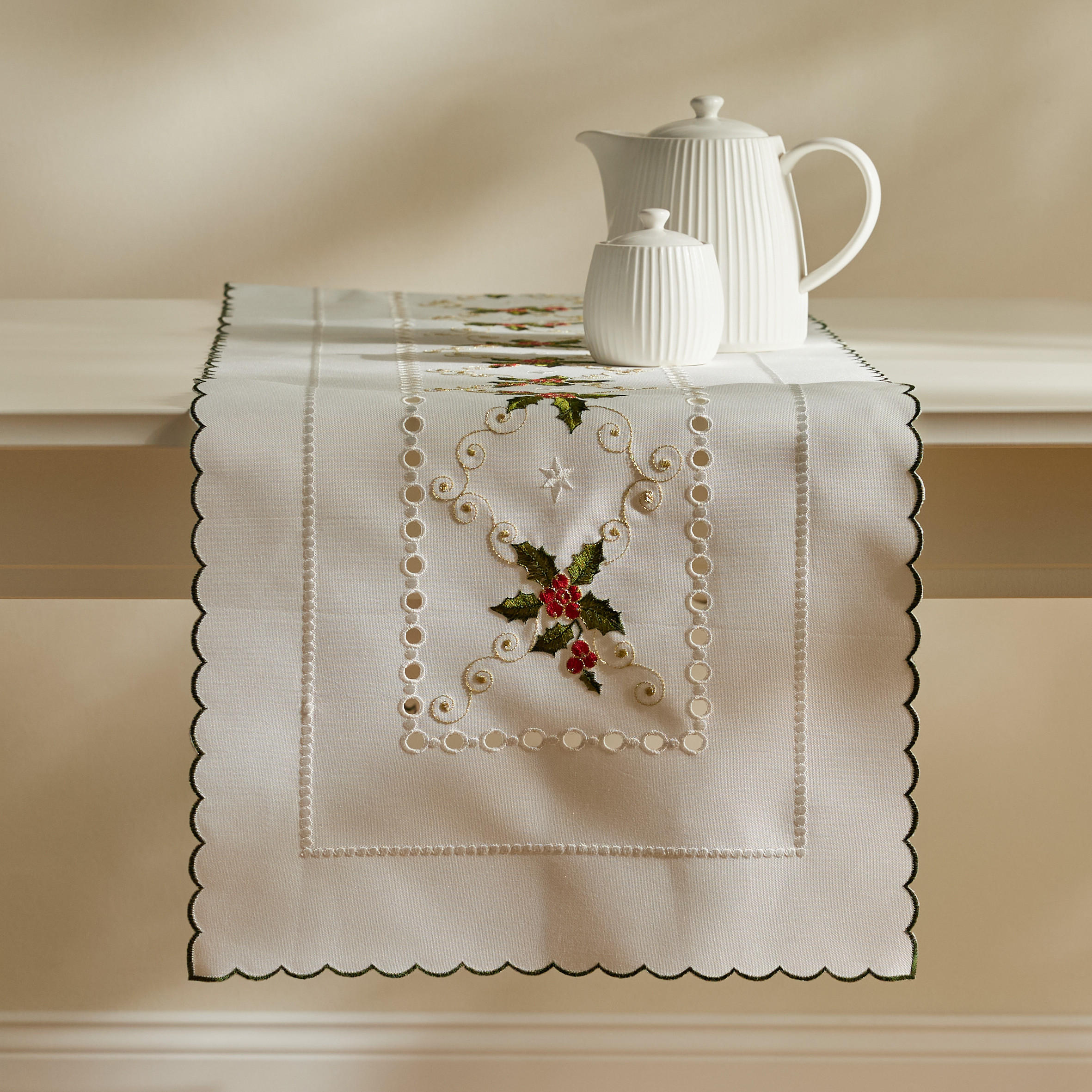 TISCHLÄUFER Bestickter MERRILA, 38x180 cm, Weiß, Weihnachten Deko Tischdecke, Christmas - Weiß, Kunststoff (180/38/1cm) - home&you