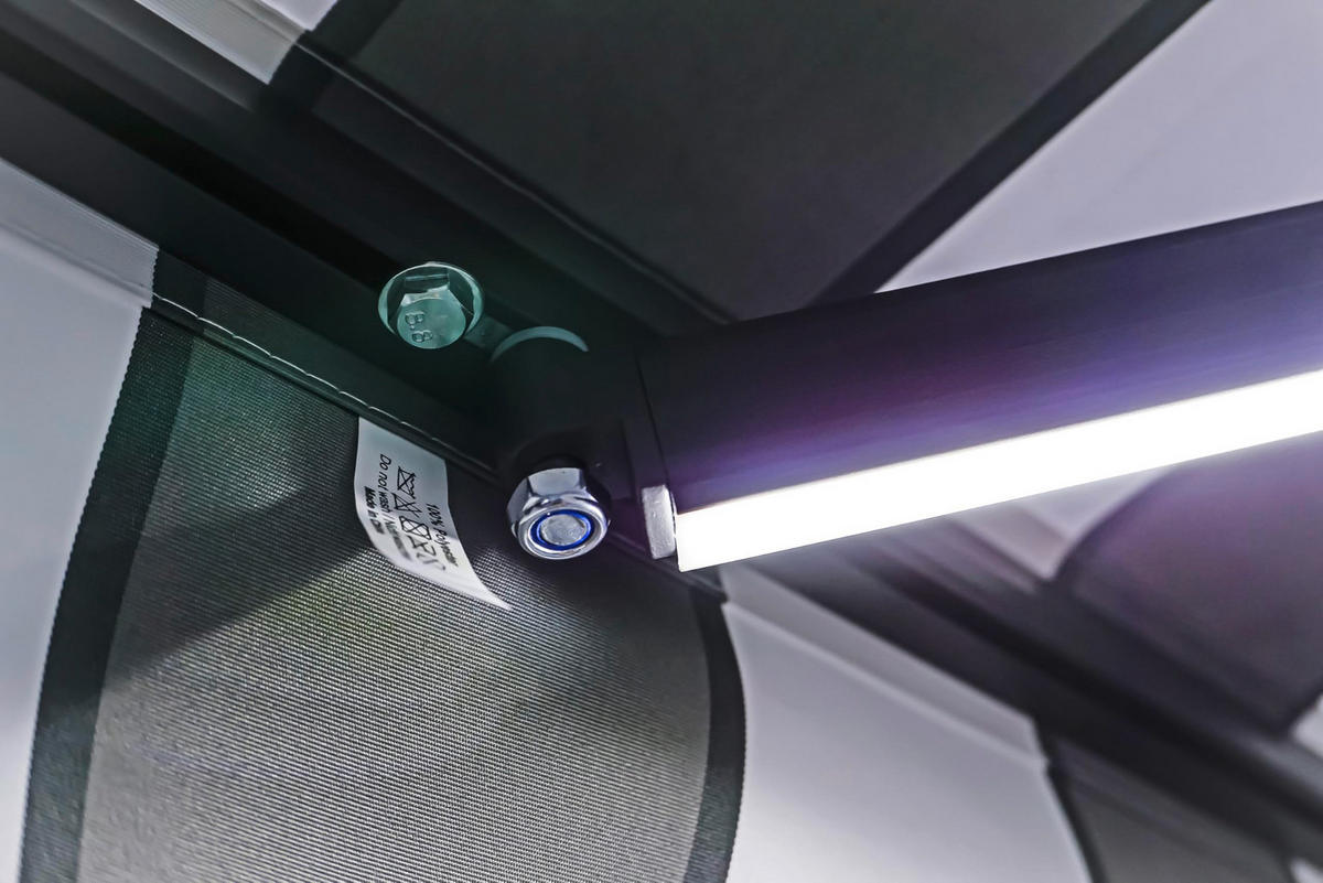 GELENKARMMARKISE Phila 495x300cm Elektrisch mit LED Grau-Weiß Balkonmarkise - Grau, Kunststoff (300/20/495cm) - DELUKE