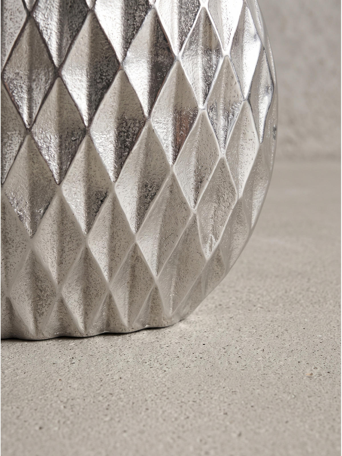 TISCHVASE BERLENGA, Aluminium, handgefertigt, Silber, 33,5 x 12,5 x 32 cm - Silberfarben, Metall (32cm) - KADIMA DESIGN