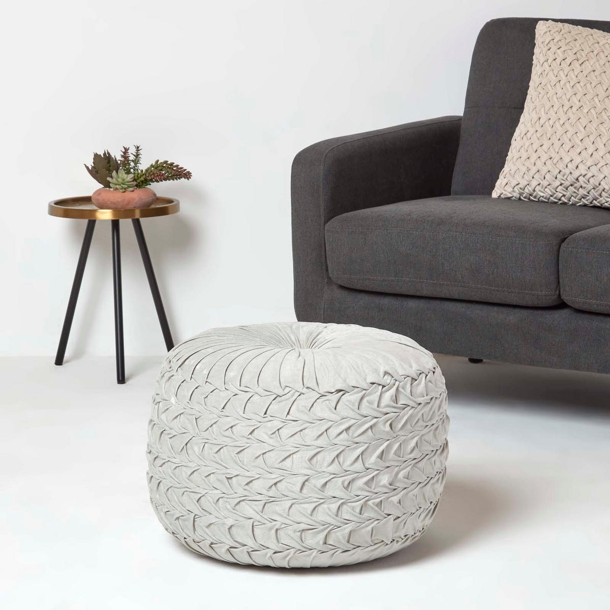 SAMT-POUF Grace grau, plissiert in Flechtoptik, 50/50/35 cm - Grau, Textil (50/35/50cm) - Homescapes