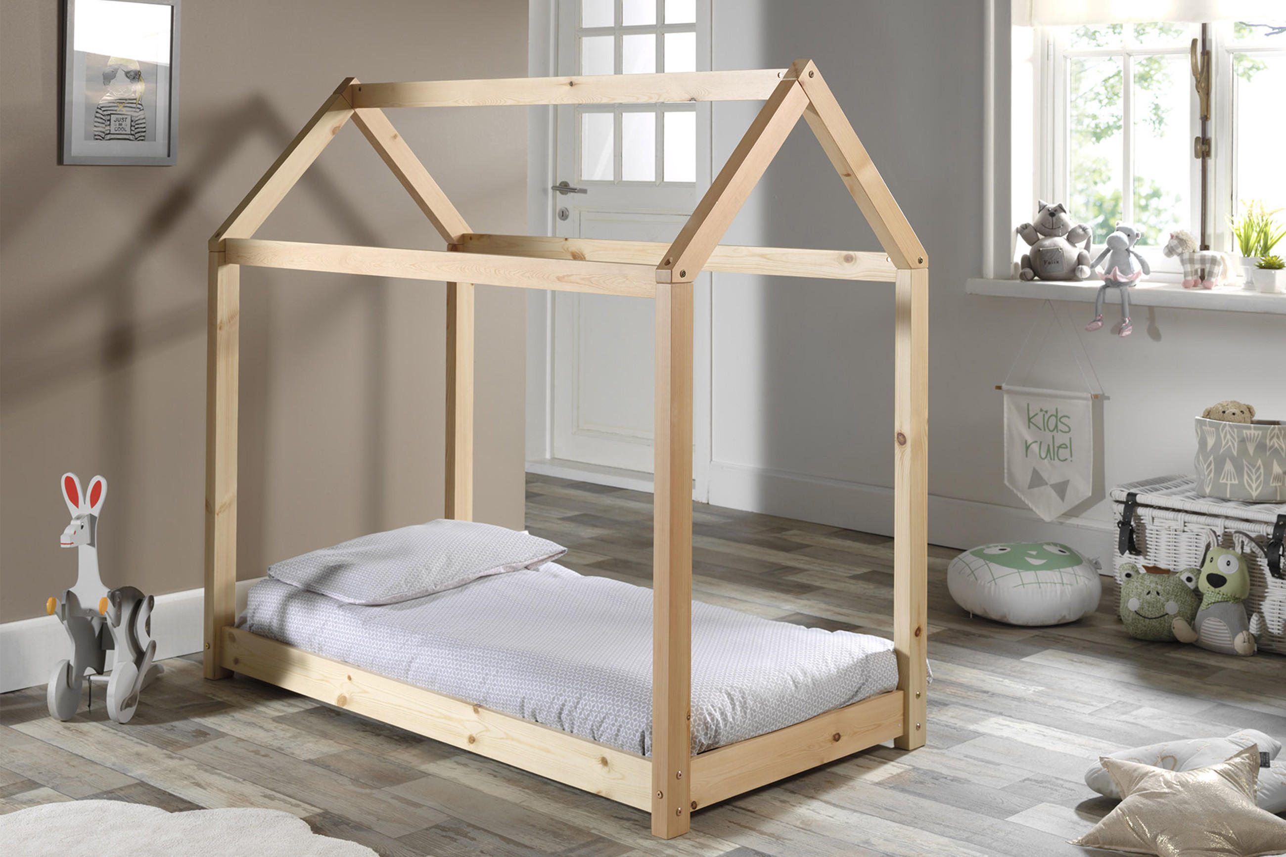 Hausbett-mit-2-giebeln