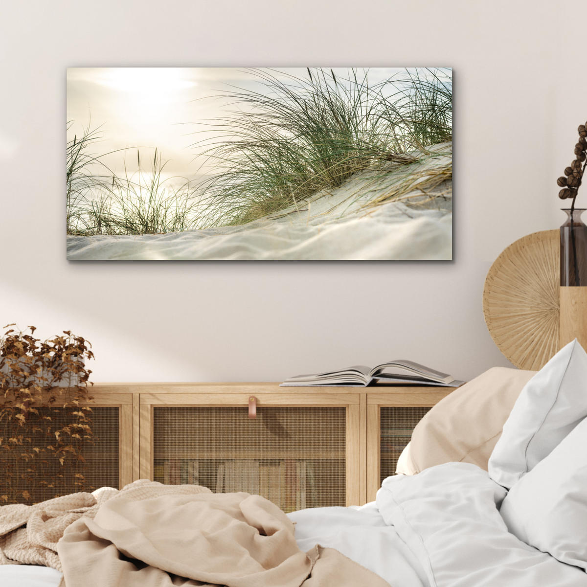 KOVOVÝ OBRAZ Duny s marramovou trávou pod slnkom nemeckého národného parku Schleswig-Holsteinisches Wattenmeer 80x40 cm - krémová, kov (80/40cm) - MuchoWow