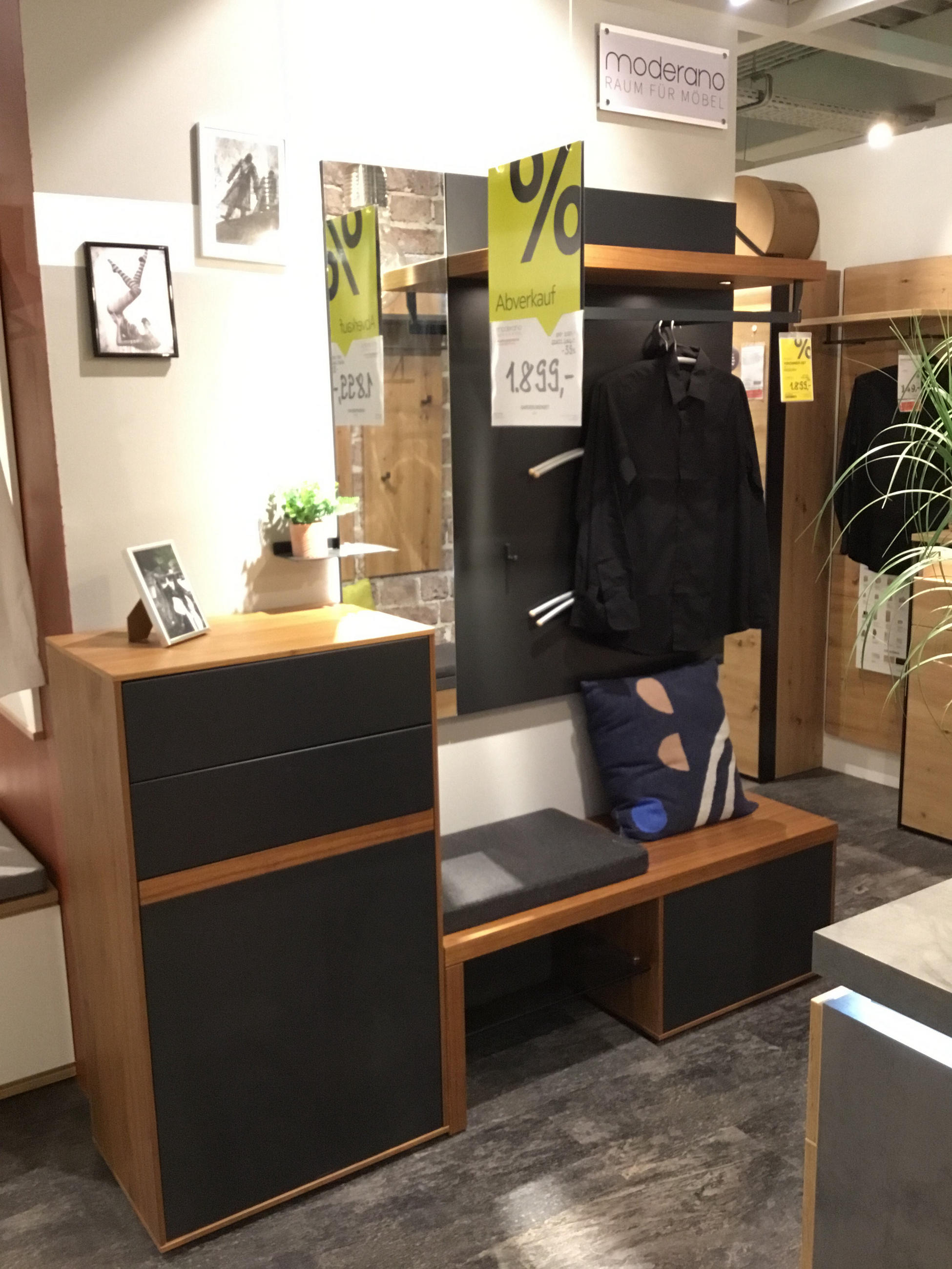 Vorzimmer Costa - Moderano