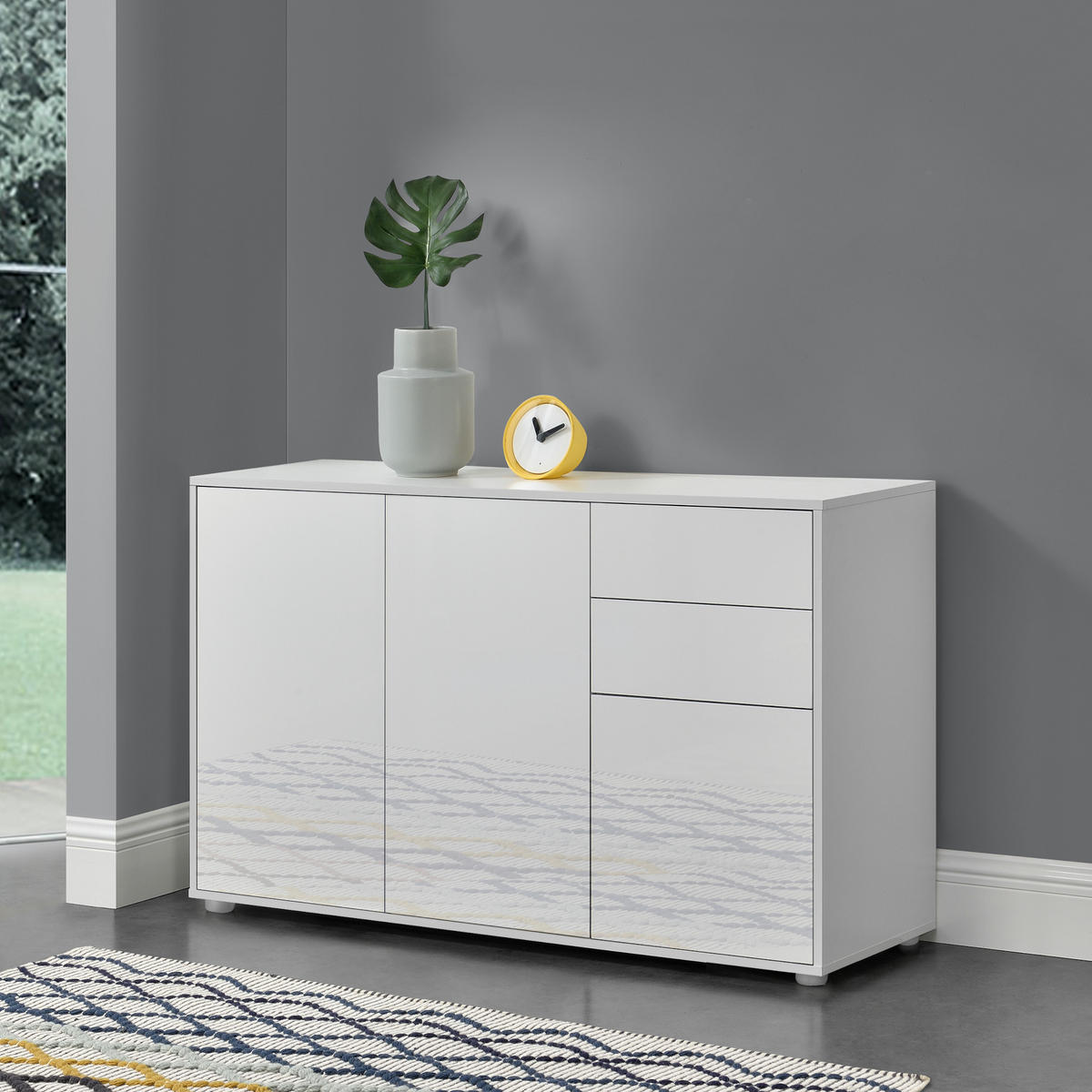 SIDEBOARD Paarl 3-türig - Weiß Hochglanz, Holzwerkstoff (117/74/36cm) - [en.casa]