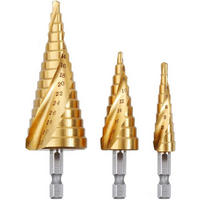 BOHRER - 3 Stück, Größen 4-12/20/32 mm, Sechskantschaft, zum Bohren von Schrauben in Stahl und Kunststoff. - Goldfarben, Metall (12/8/4cm) - DCA