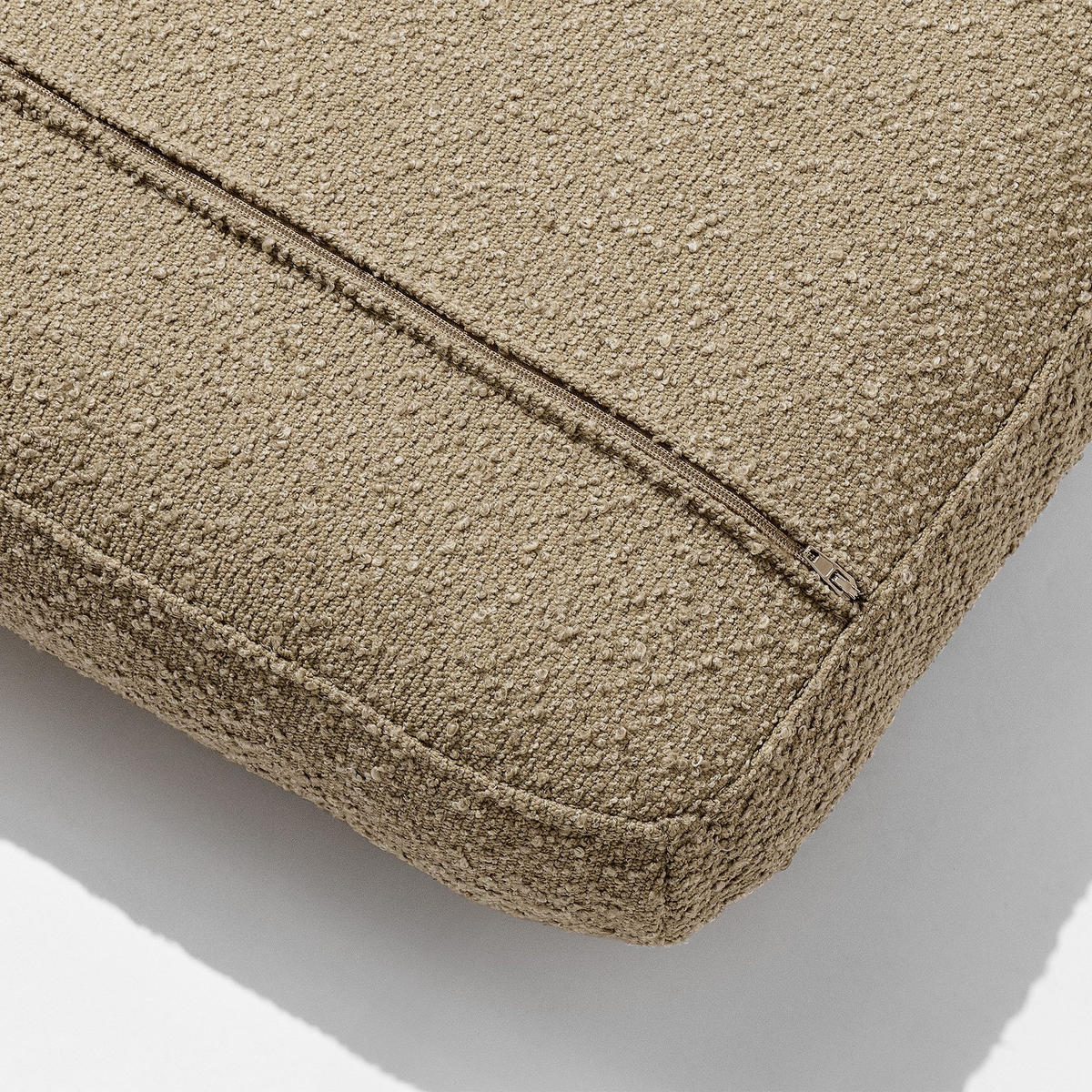 GARTENSOFA ATREDA 3-Sitzer, mit beideseitig Ablagen - Beige, Holz/Textil (260/74/80cm) - KONSIMO®