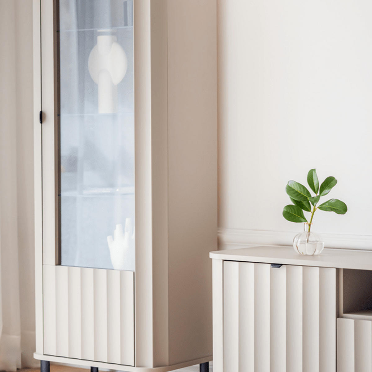 VITRINE Novado NO-4 65,3 x 200 x 40,5 cm Greige - Greige, Glas/Holzwerkstoff (65.3/200/40.5cm) - Koseto
