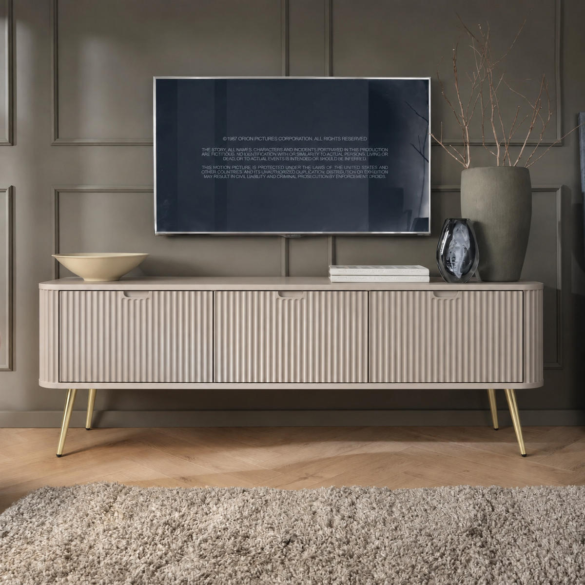 TV-BOARD PORTO (Oval, Rillenfront, Cashmere Matt, Goldene Füße) - Kaschmir/Goldfarben, Holz/Holzwerkstoff (168/56/39cm) - Ravio