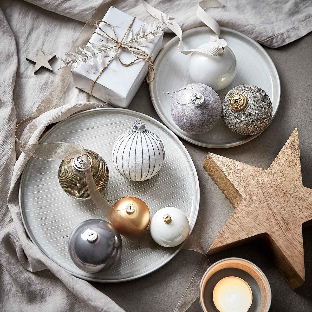 TELLER 4er-Set Henley 28 cm - Grau, Keramik (28/28/2cm) - Butlers