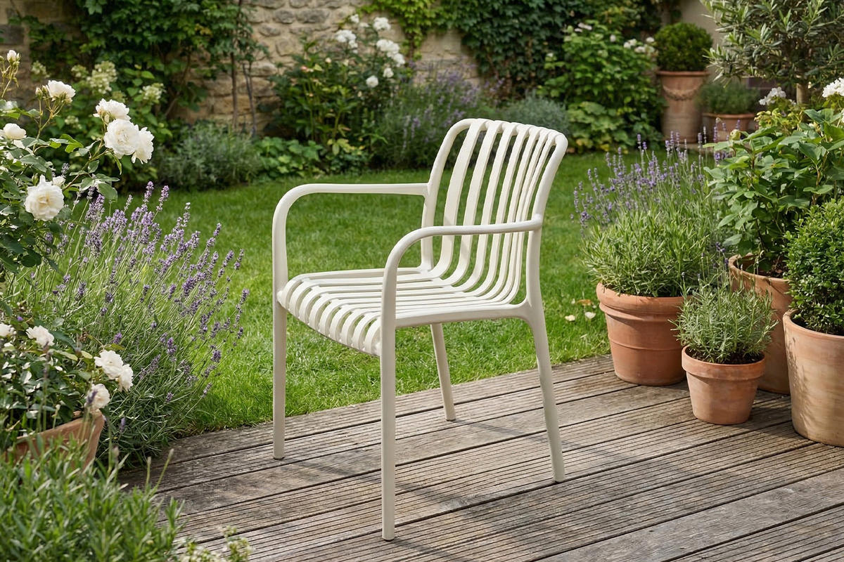 GARTENSTUHL MIAVA Cremeweiß Kunststoff Stapelbar - Creme, Kunststoff (56/81/57cm) - KAWOLA
