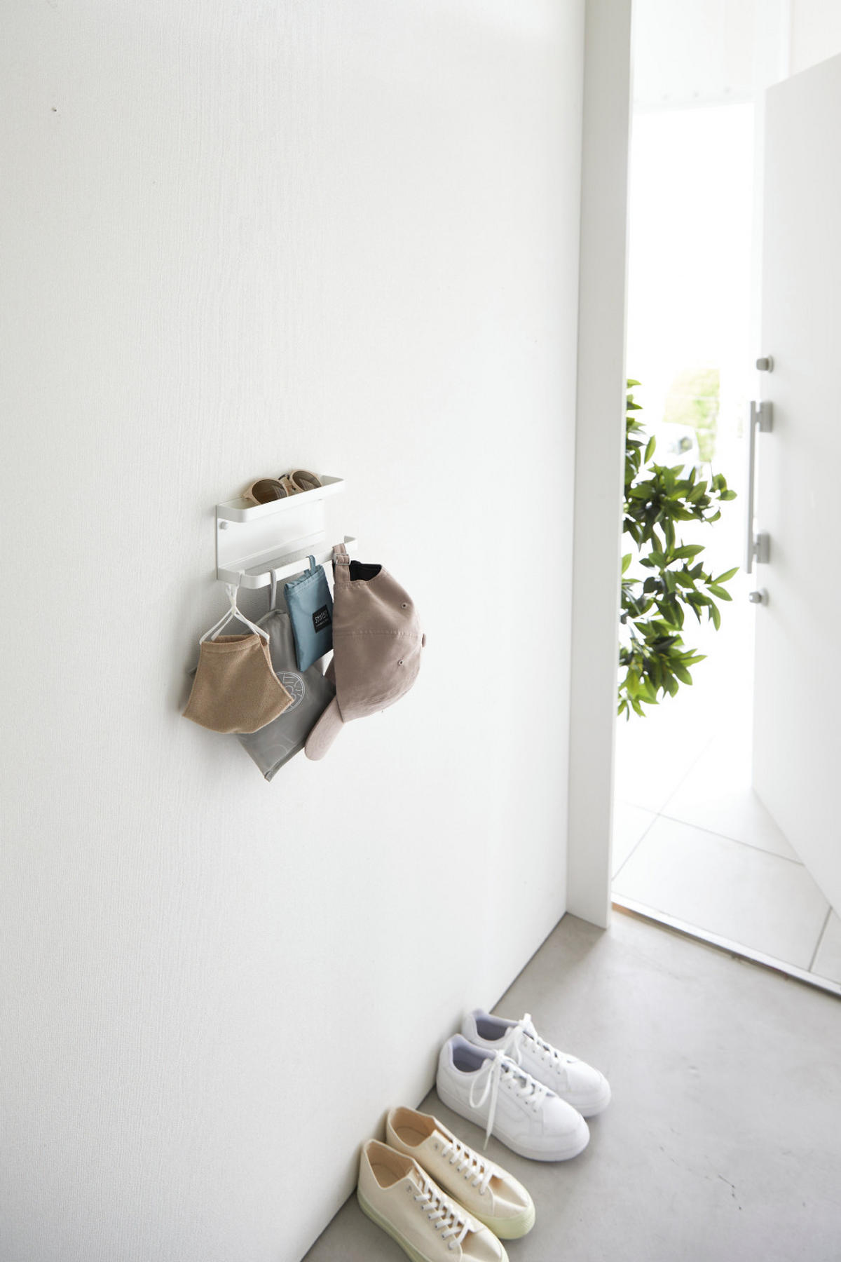 WANDSCHIRMHALTER Smart 6693 Weiß Metall 9.5/20/6.5 cm - Weiß, Metall (20/9.5/6.5cm) - Yamazaki