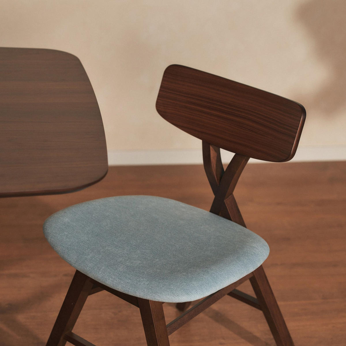 HOLZSTUHL Loomens Braun / Blau - Nussbaumfarben/Hellblau, Holz/Textil (51/77.5/58.5cm) - Selsey