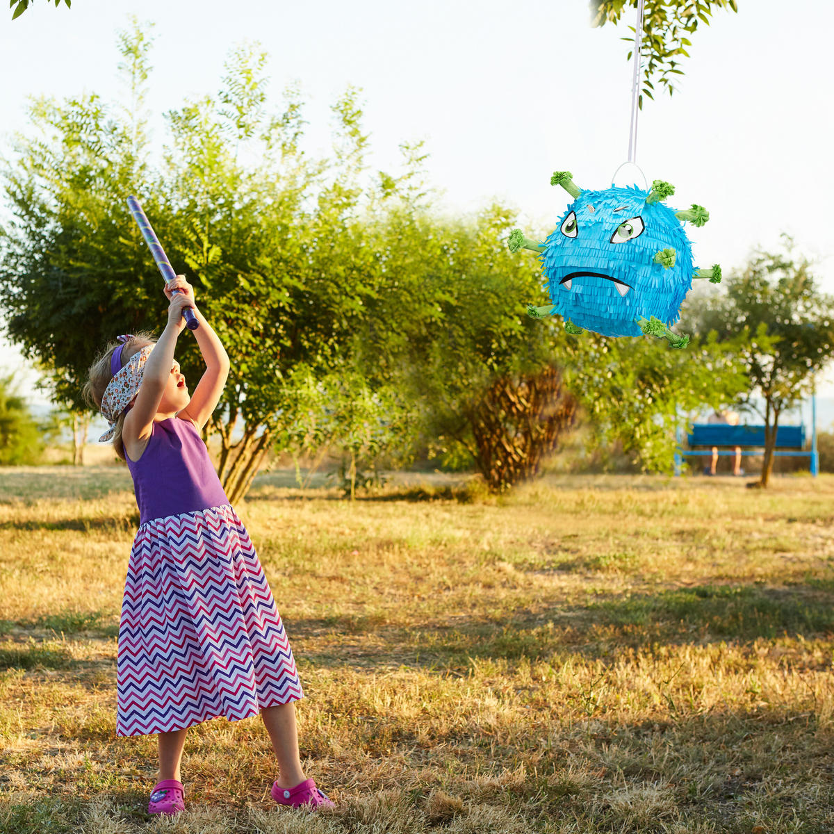 PINATA - Blau, Papier/Wellpappe (26/26/26cm) - Relaxdays