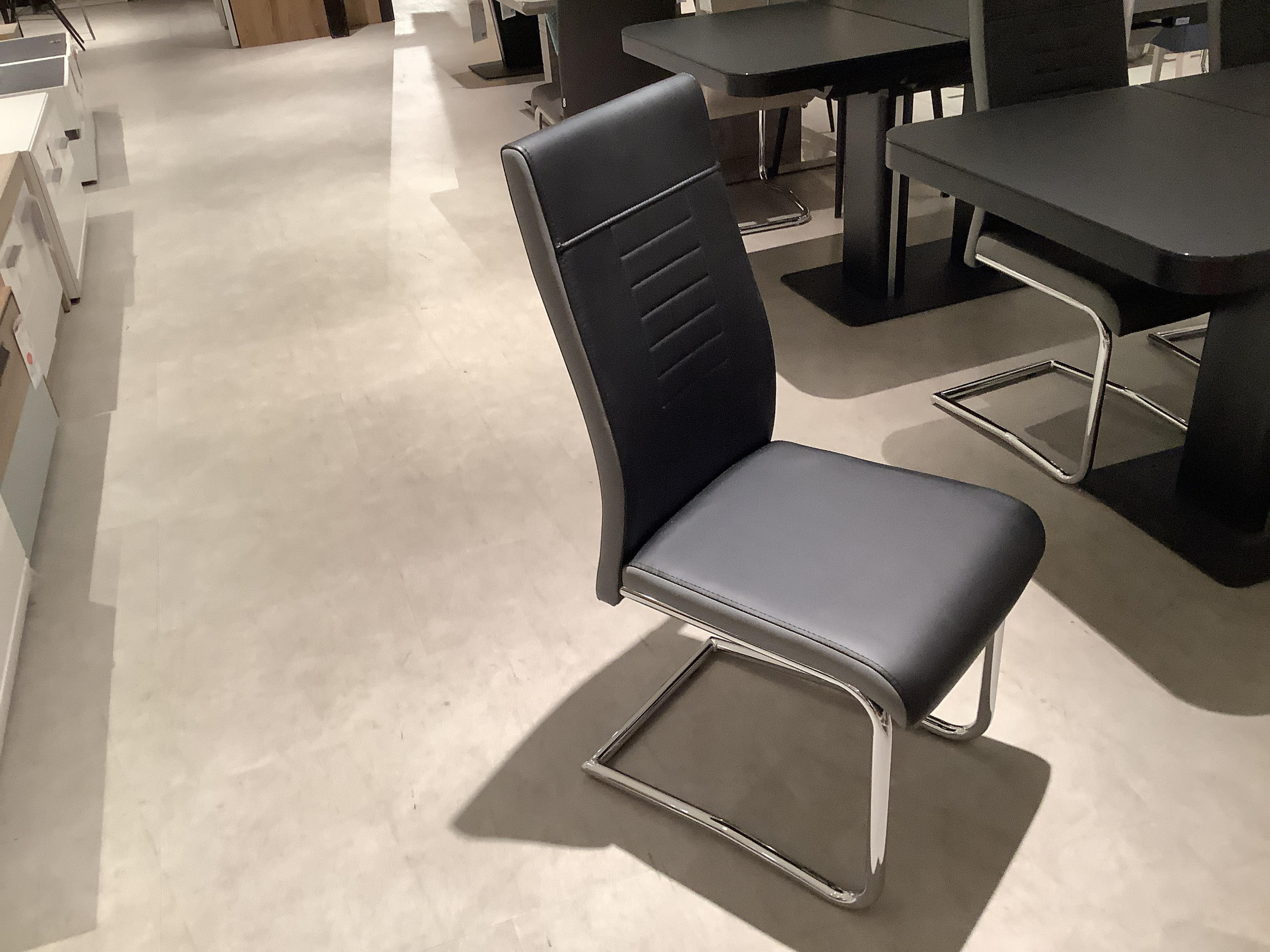 Werner Szánkótalpas szék