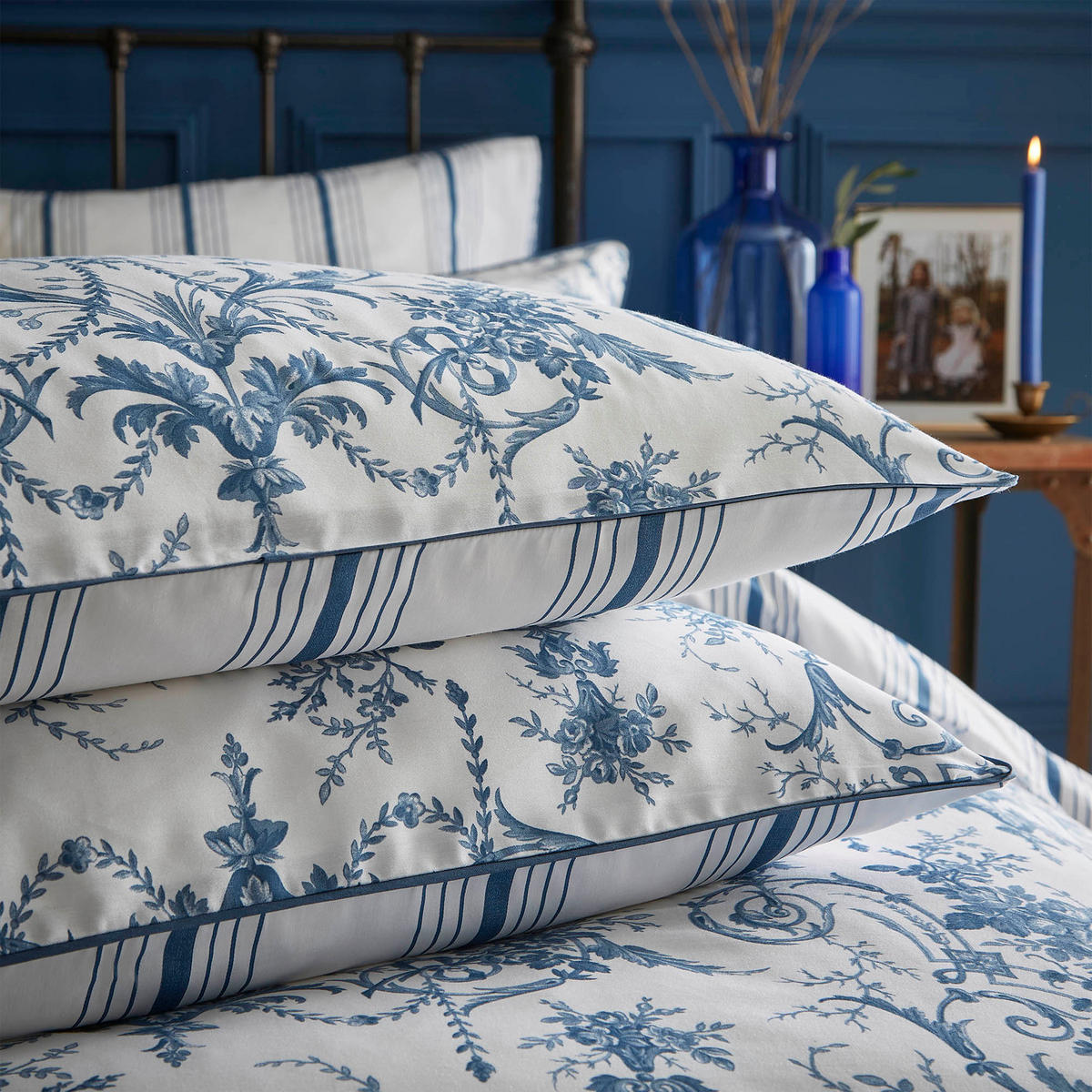 BETTWÄSCHE Tuileries Mitternacht lits-jumeaux - Blau, Textil (230/220cm) - LAURA ASHLEY