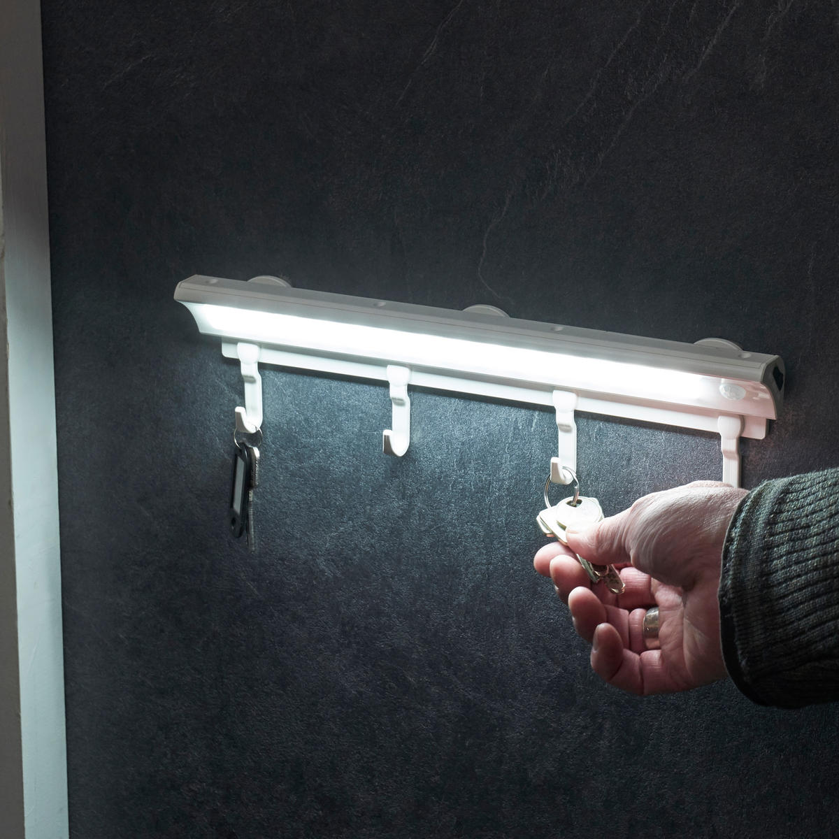 LED-SENSORLEUCHTE - Schlüsselaufhänger mit Bewegungsmelder und Dämmerungssensor für Flur und Eingangsbereich - Weiß, Kunststoff (2.5/3.7/7.1cm) - Northpoint
