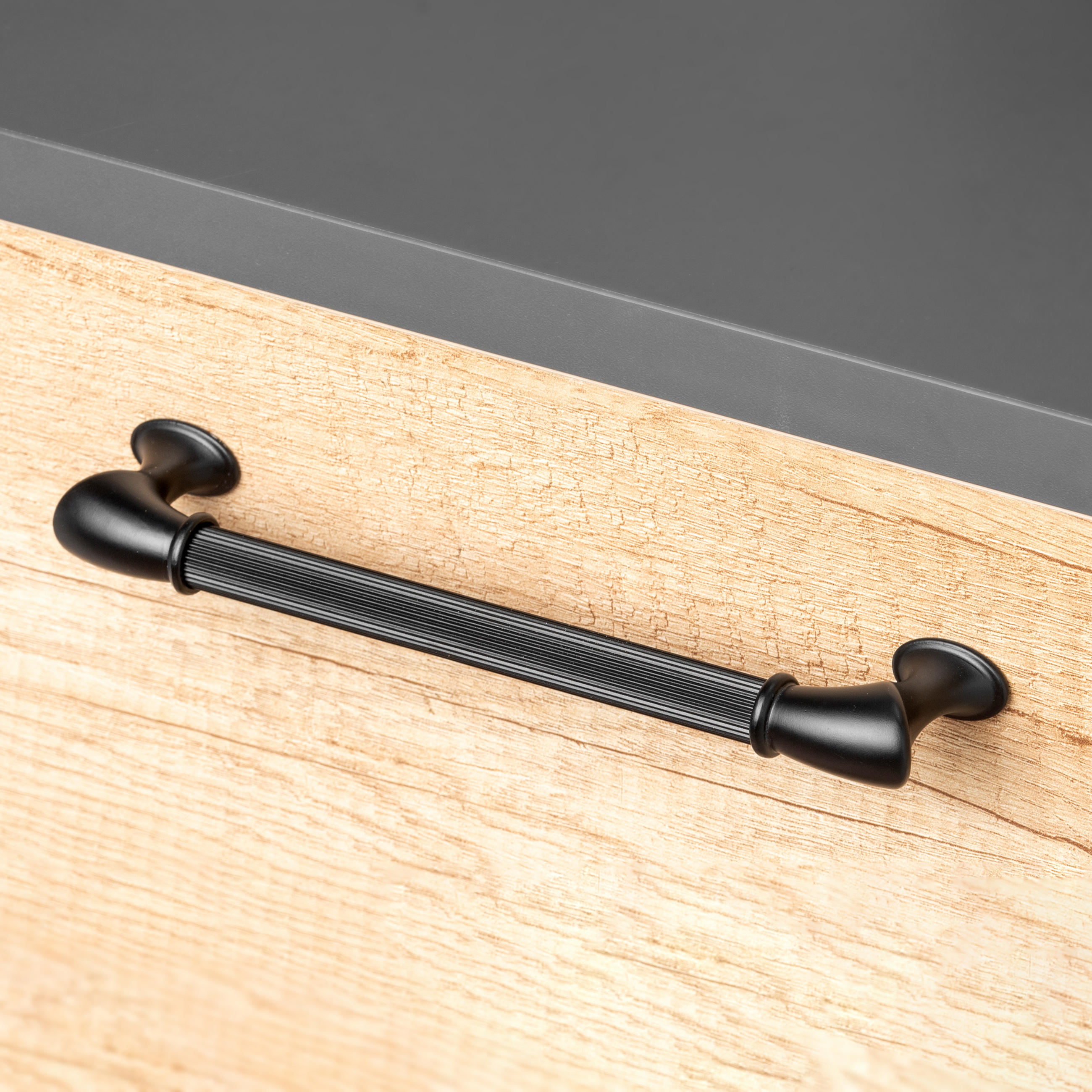 MÖBELGRIFFE Suez, L184mm, 160mm Achsenabstand, Aluminium, Schwarz lackiert 20er-set - Schwarz, Metall (1.83/4/18.4cm) - EMUCA