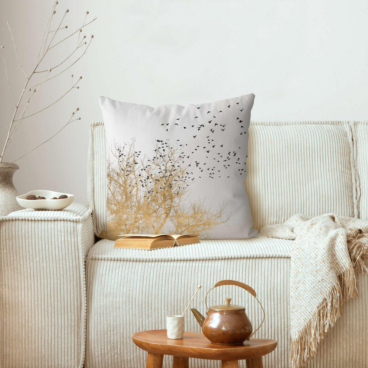 KISSENBEZUG Vogelschwarm vor goldenem Baum 50/50 cm - Goldfarben, Textil (50/50cm) - Bilderwelten