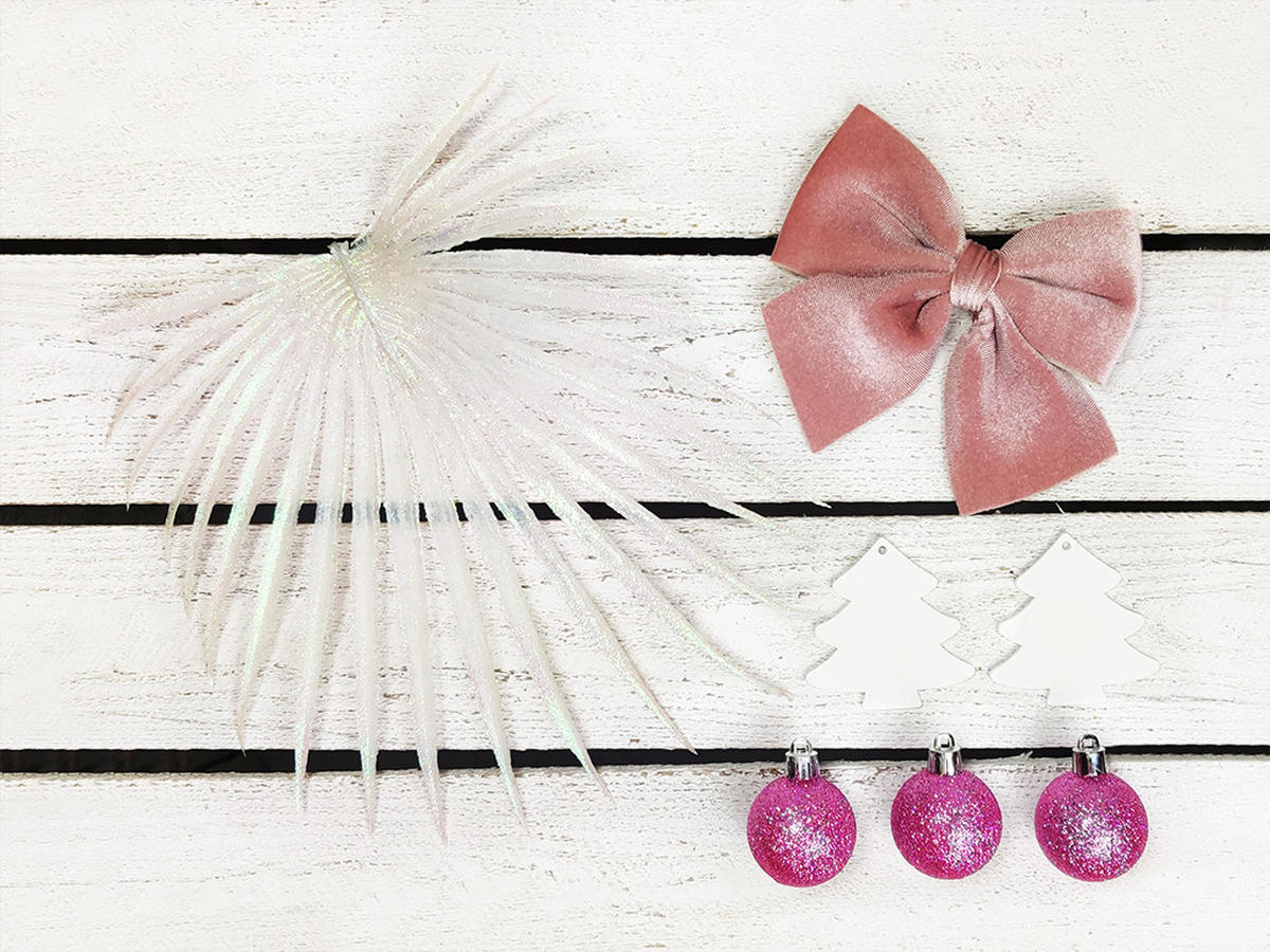 WEIHNACHTSBAUM künstlicher 60 cm mit LED-Beleuchtung, ROSENGLÜCK, mit 26 Weihnachtsbaumschmuck, Pflanztopf mit Jutesack - Pink/Weiß, Kunststoff/Stein (40/60cm) - LAALU