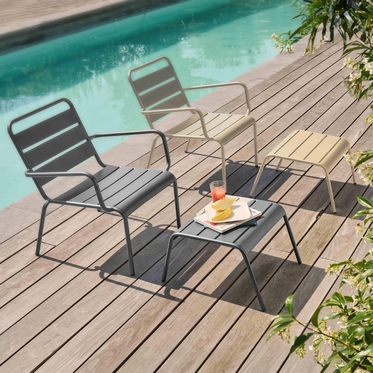 RELAXSESSEL MIT HOCKER 2-tlg., Grau/Elfenbeinfarbe - Beige, Metall (64/72/60cm) - Oviala