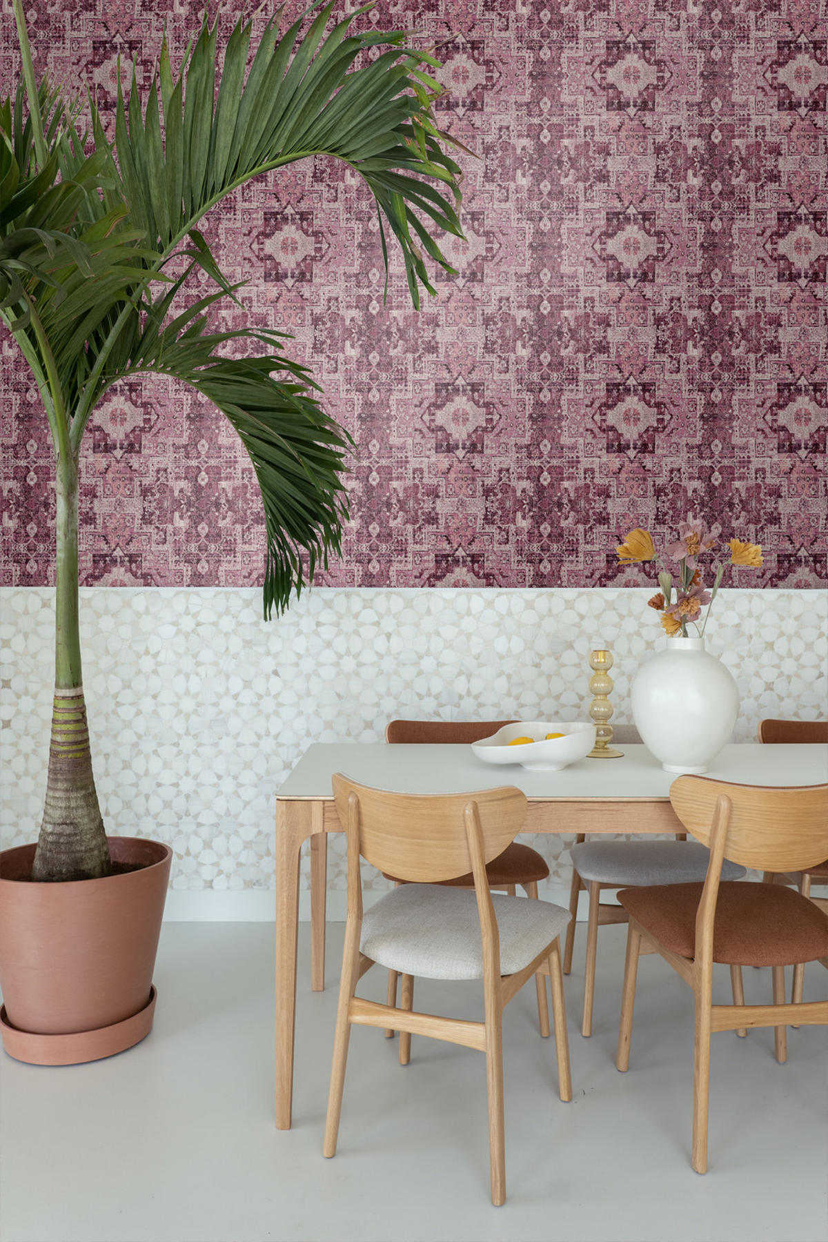 TAPETE orientalisches Kelim-Patchwork 53 cm x 10.05 m - Pink, Papier (53/1000cm) - ESTAhome