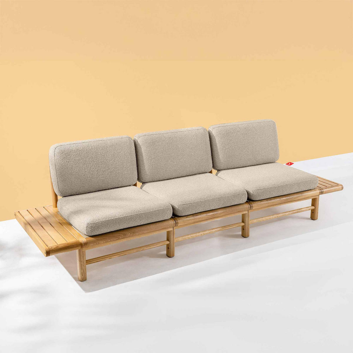 GARTENSOFA ATREDA 3-Sitzer, mit beideseitig Ablagen - Creme, Holz/Textil (260/74/80cm) - KONSIMO®